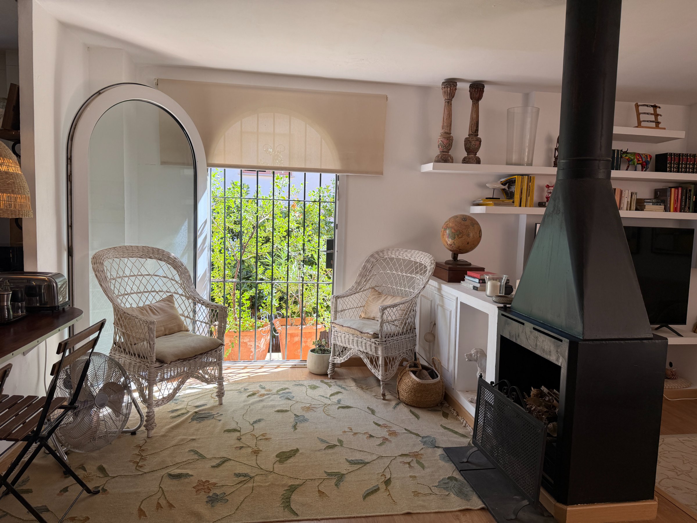 Charming Duplex Living in La Bonanova