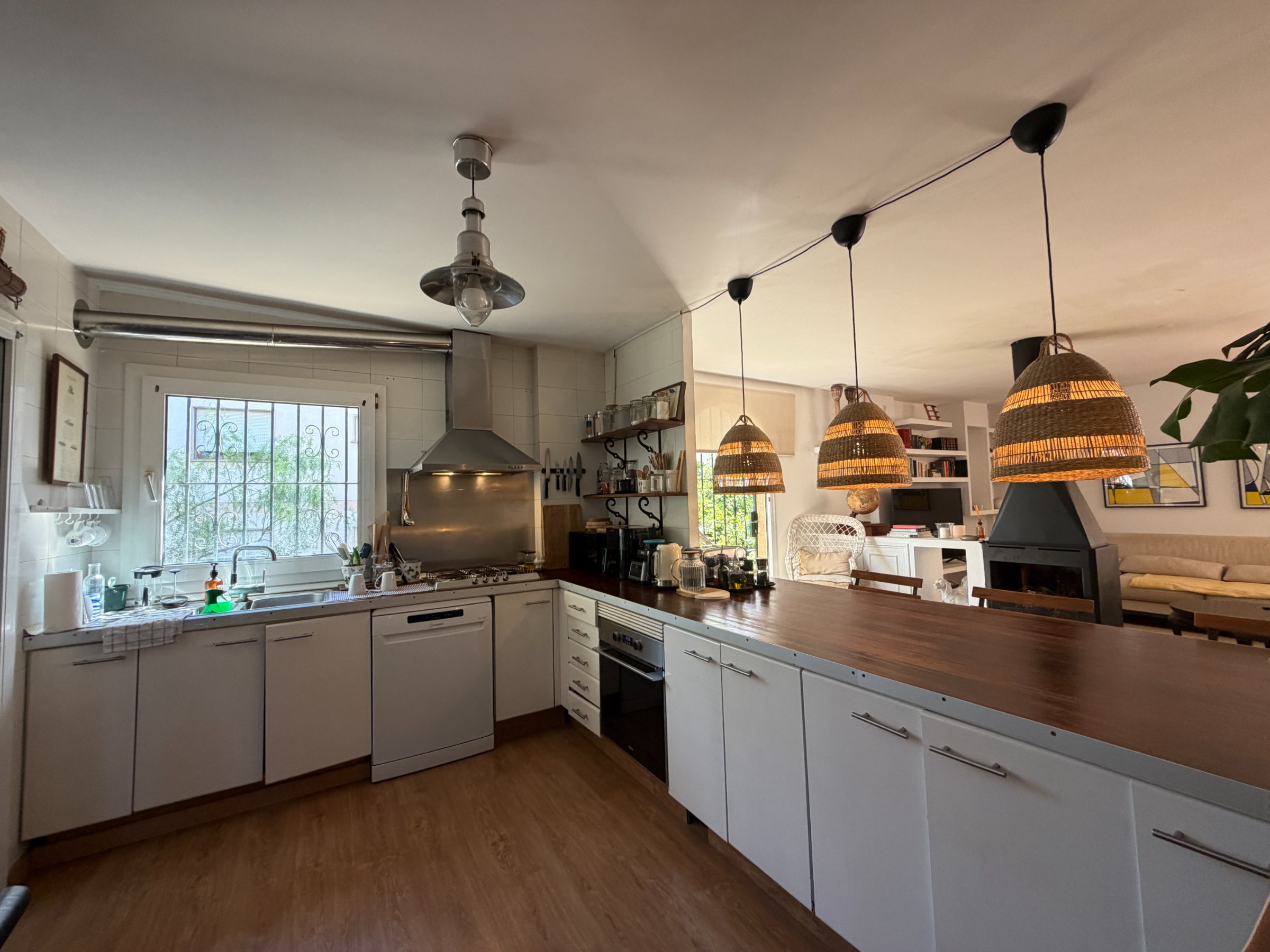 Charming Duplex Living in La Bonanova
