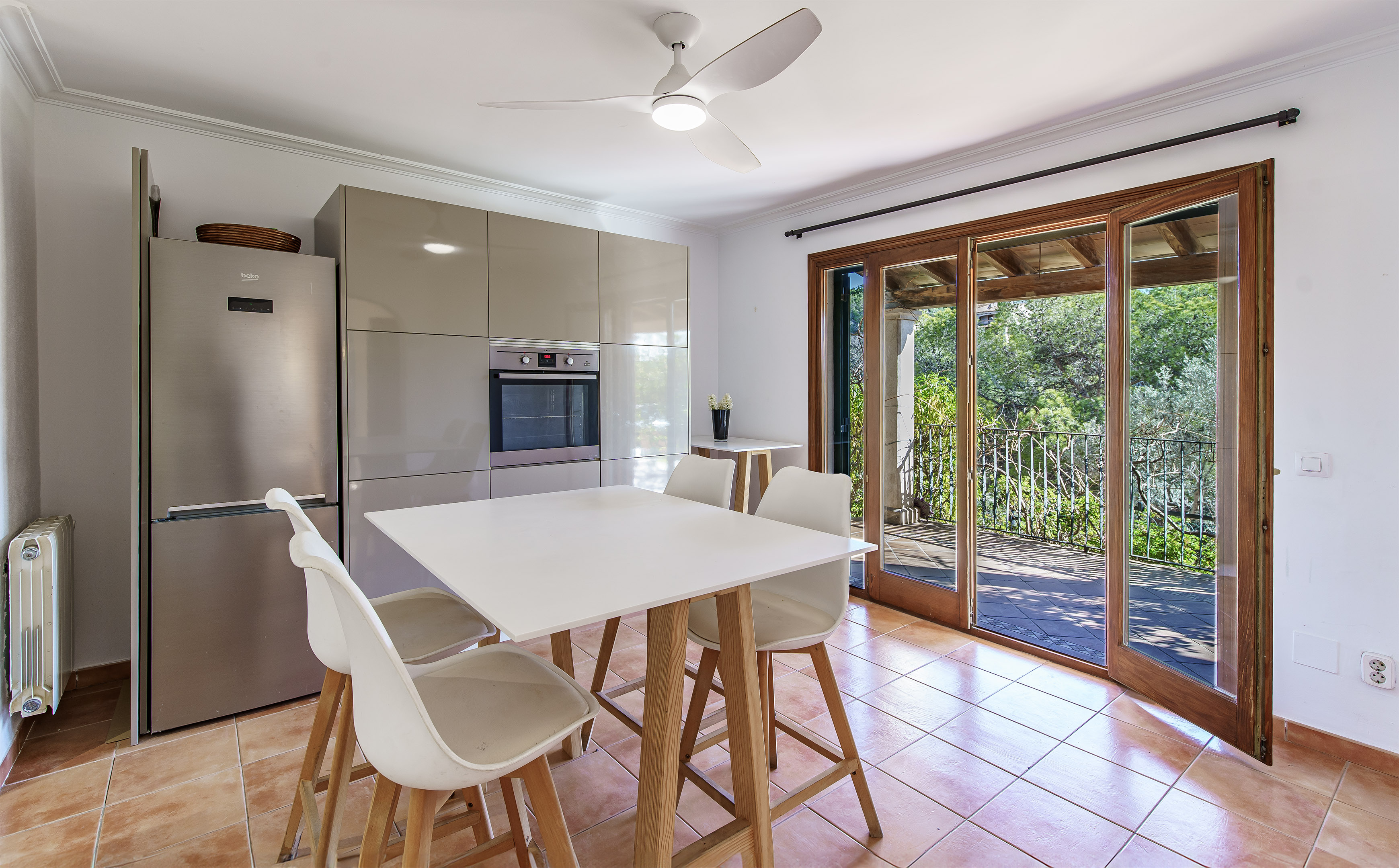 Charming townhouse in Attractive Portals Nous - Photo 5