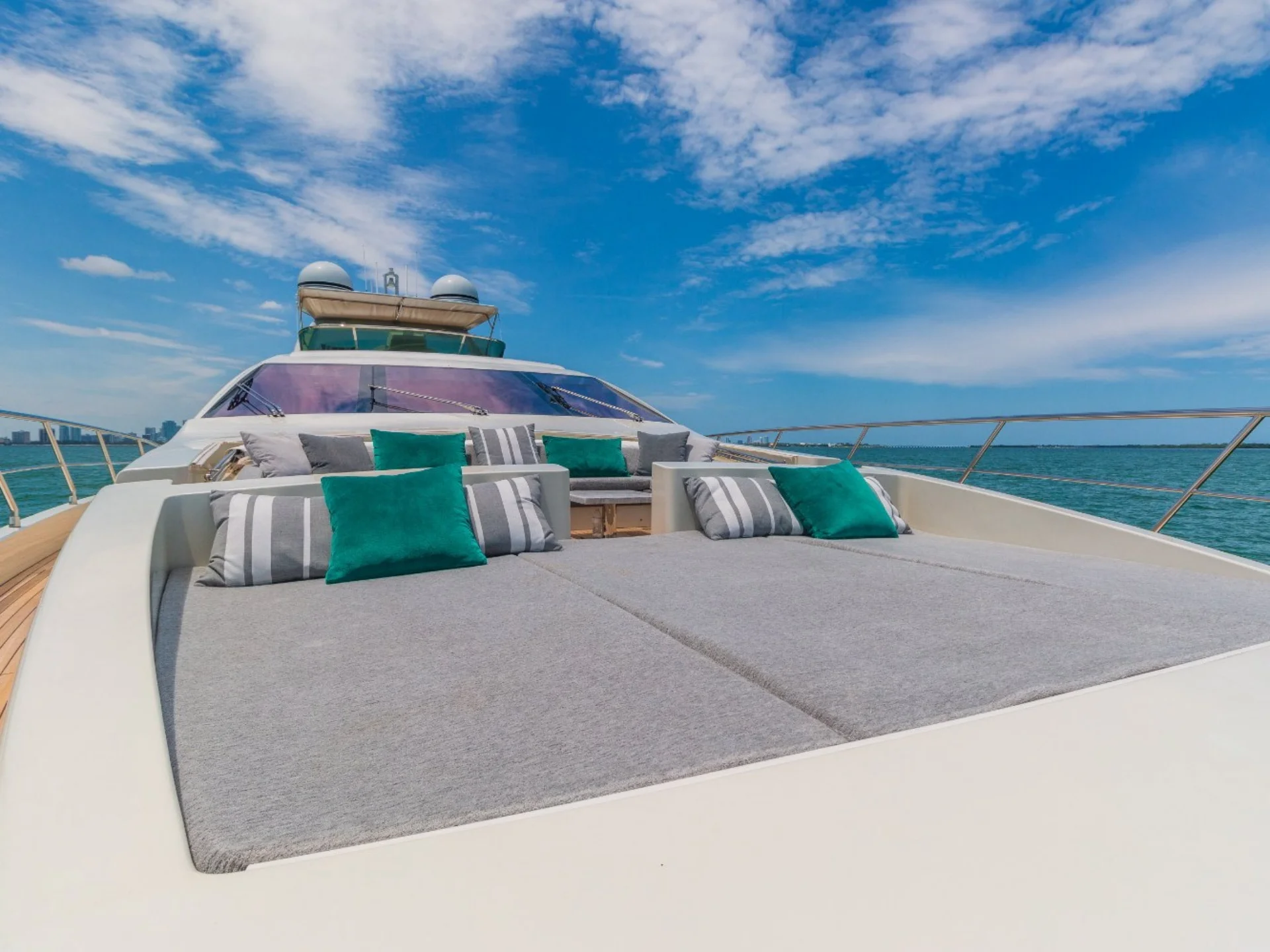 SCARLET | Azimut 103S - Azimut