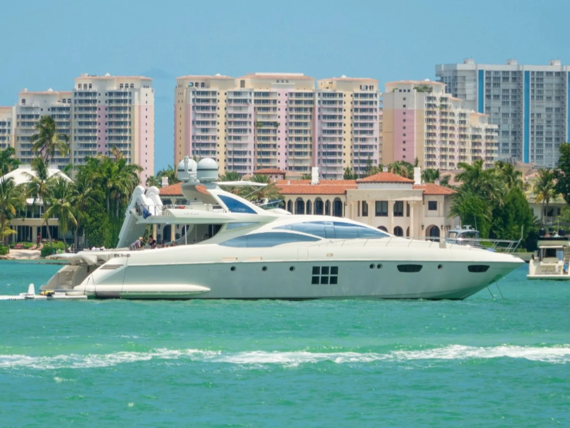 SCARLET | Azimut 103S - Azimut