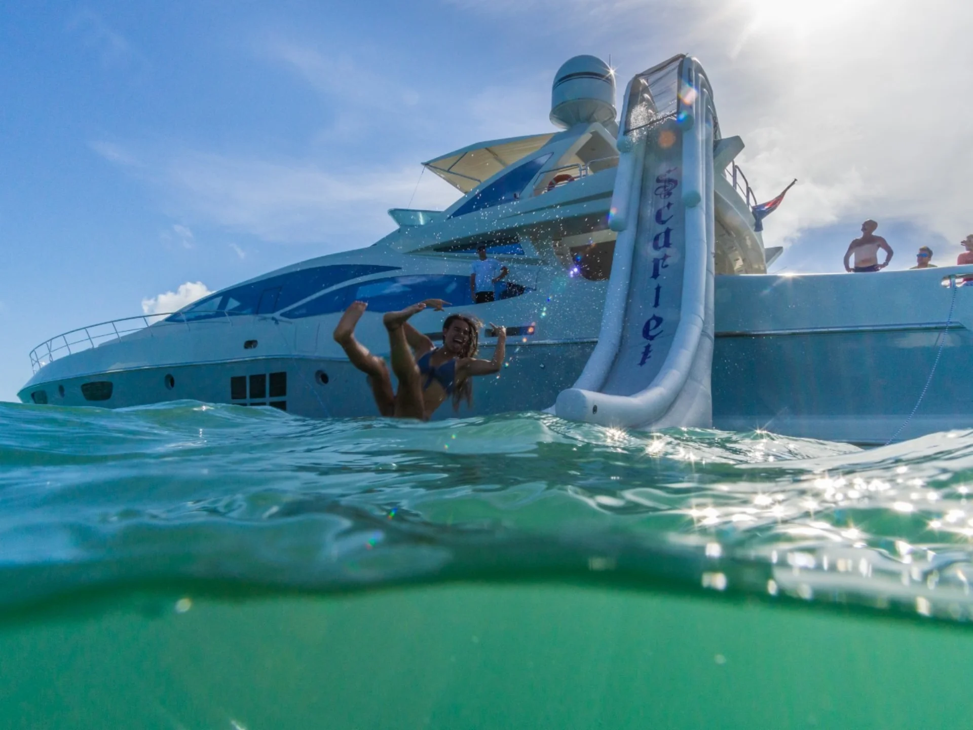 SCARLET | Azimut 103S - Azimut