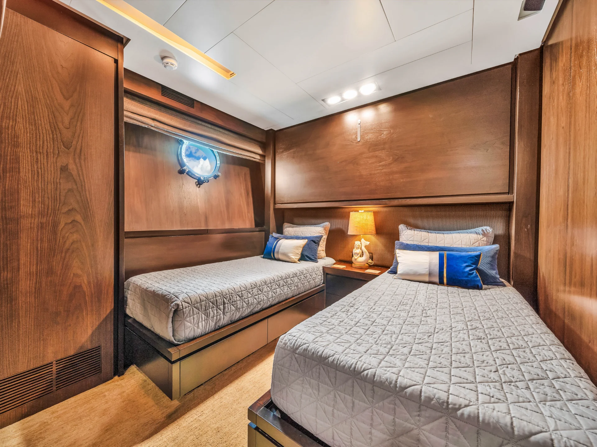 RYLAX | Azimut 116 - Azimut