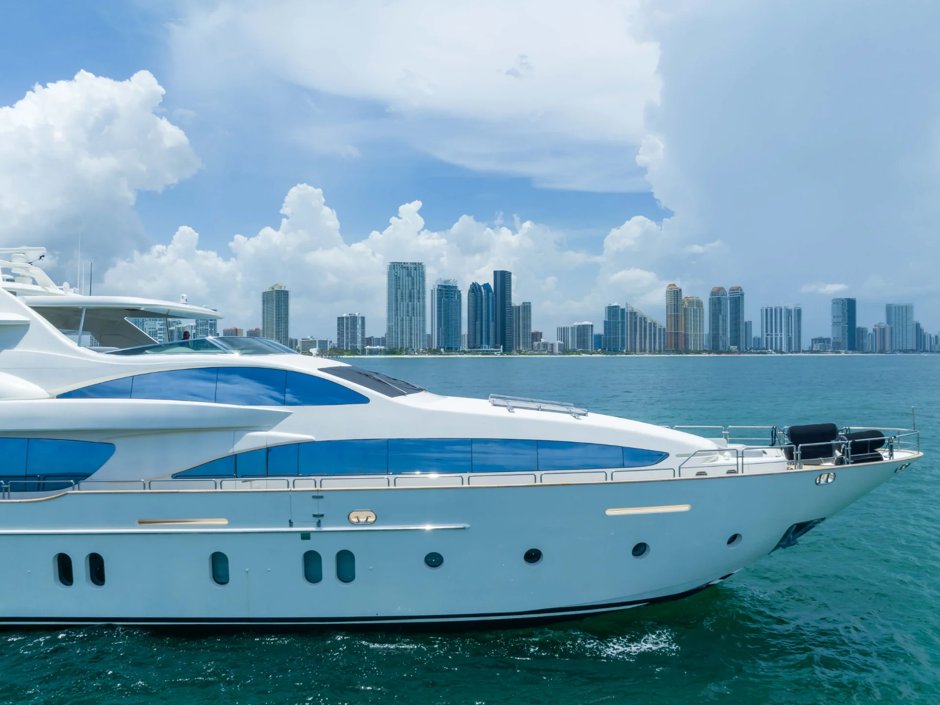 RYLAX | Azimut 116 - Azimut