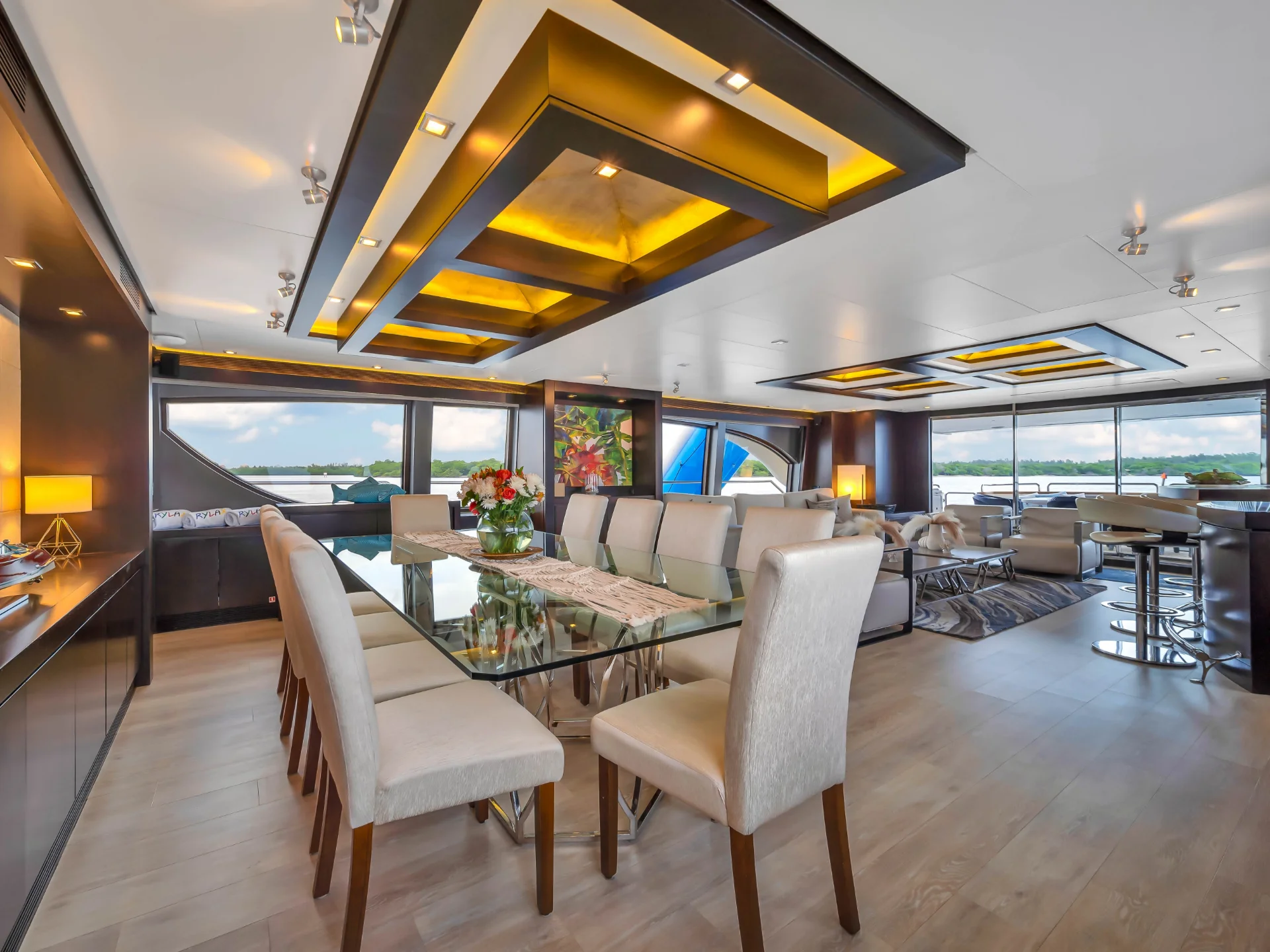 RYLAX | Azimut 116 - Azimut