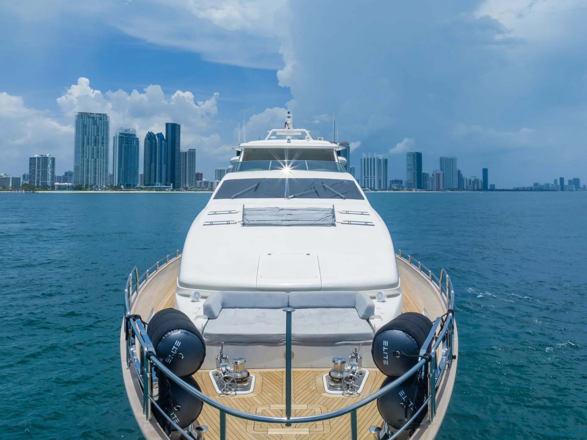 RYLAX | Azimut 116 - Azimut