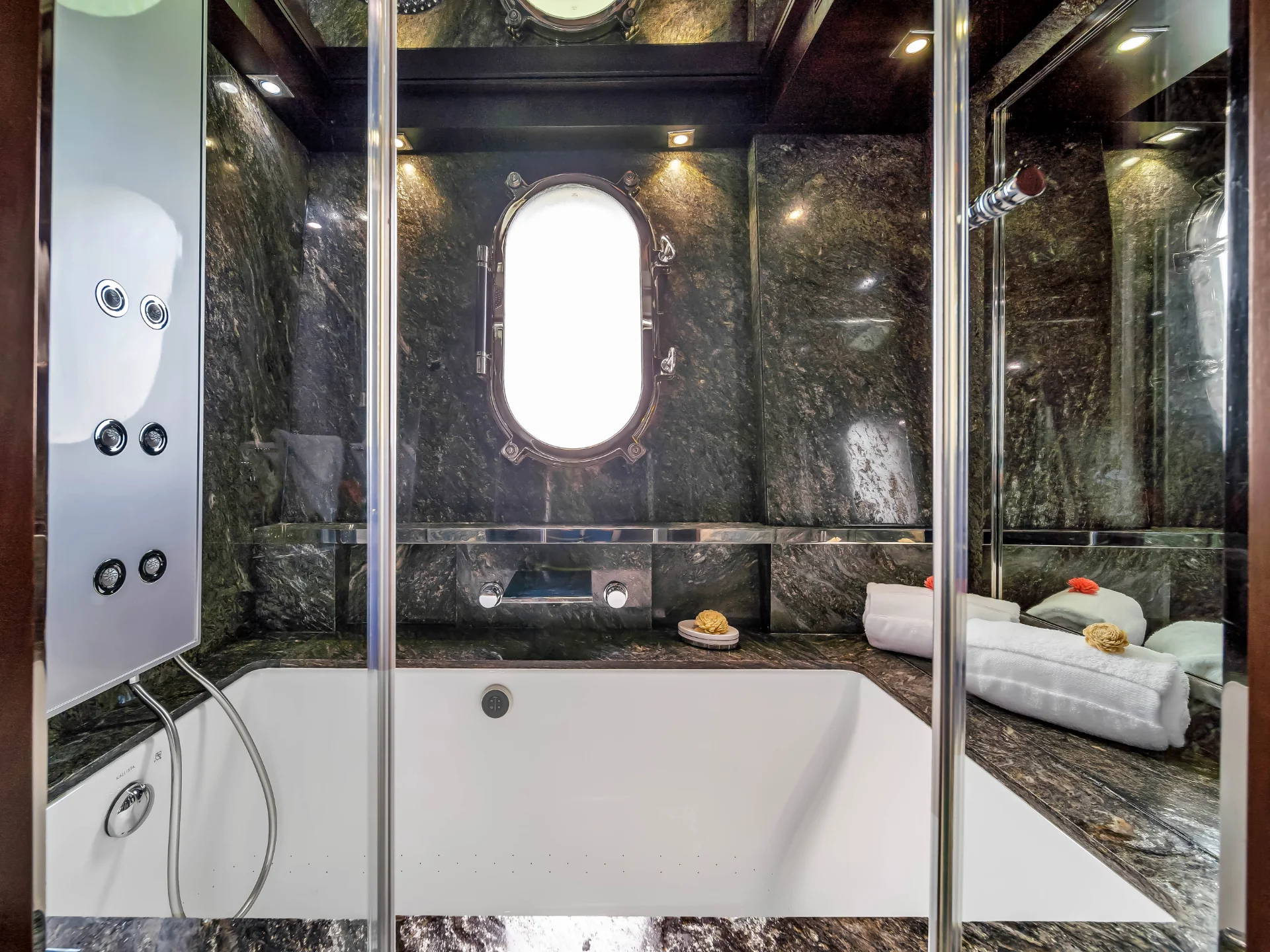 RYLAX | Azimut 116 - Azimut