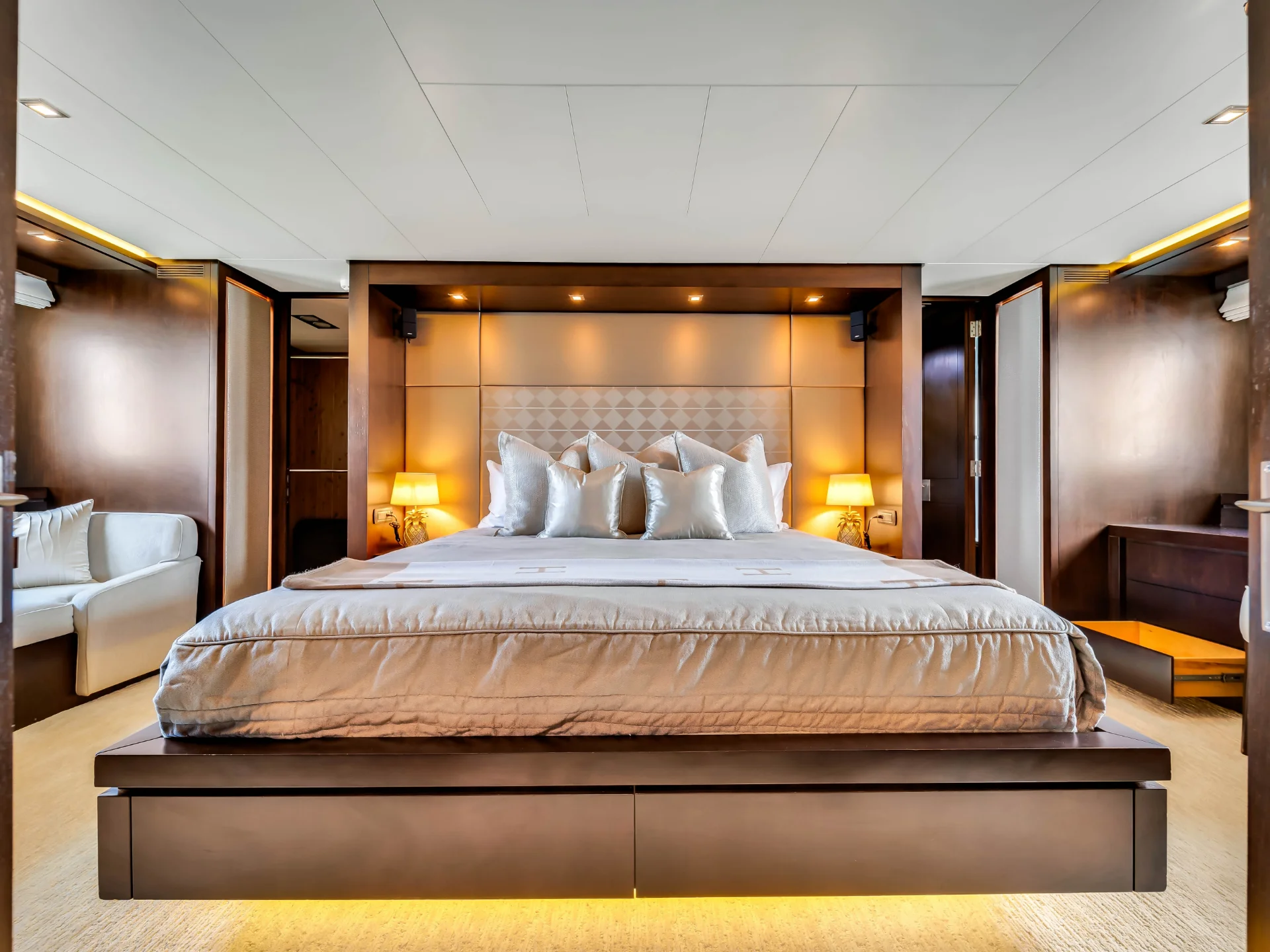 RYLAX | Azimut 116 - Azimut