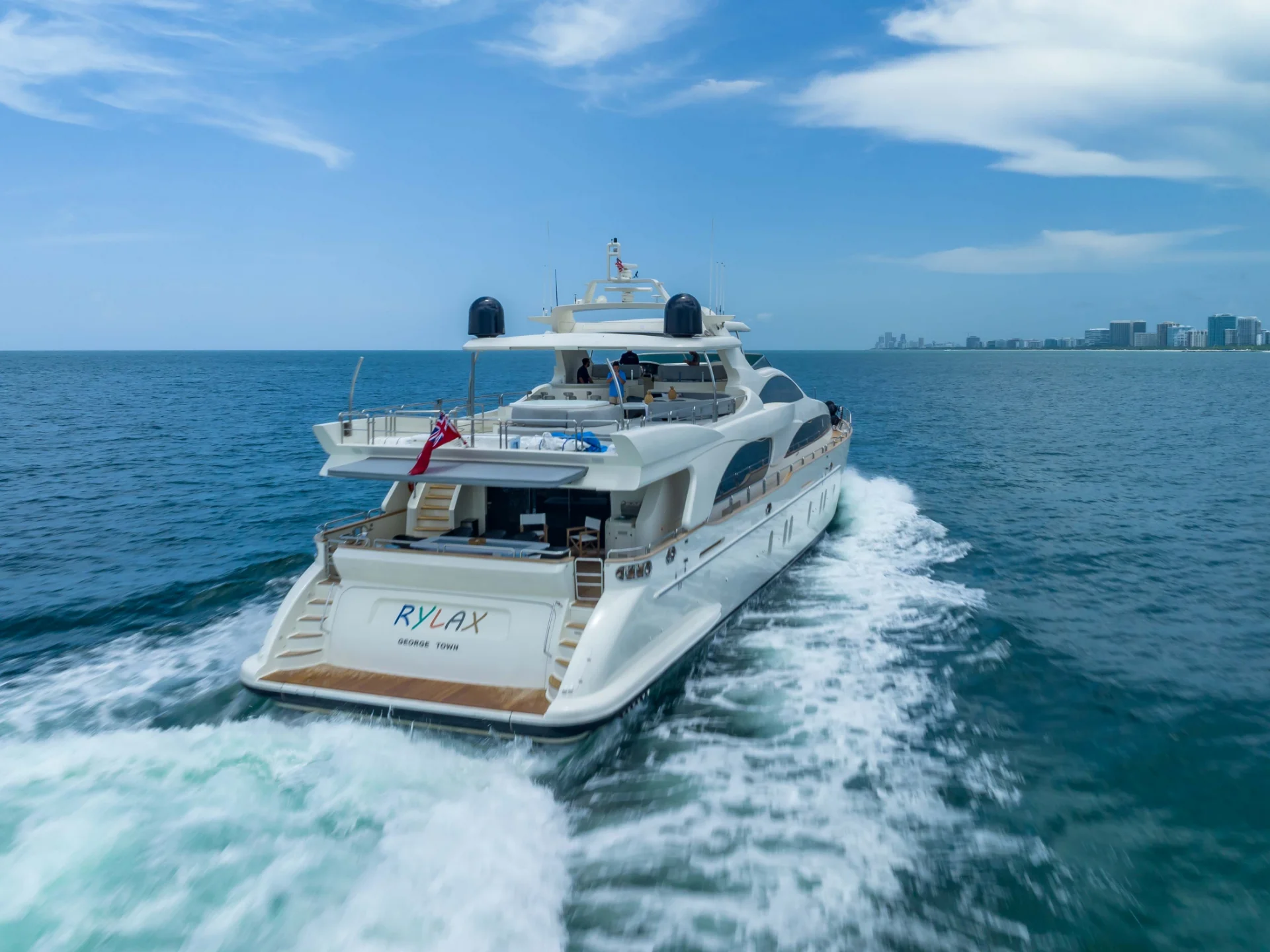 RYLAX | Azimut 116 - Azimut