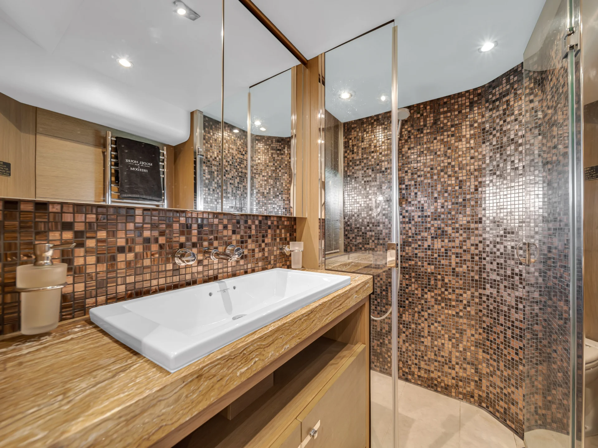 FREEDOM | Princess 88 - Princess