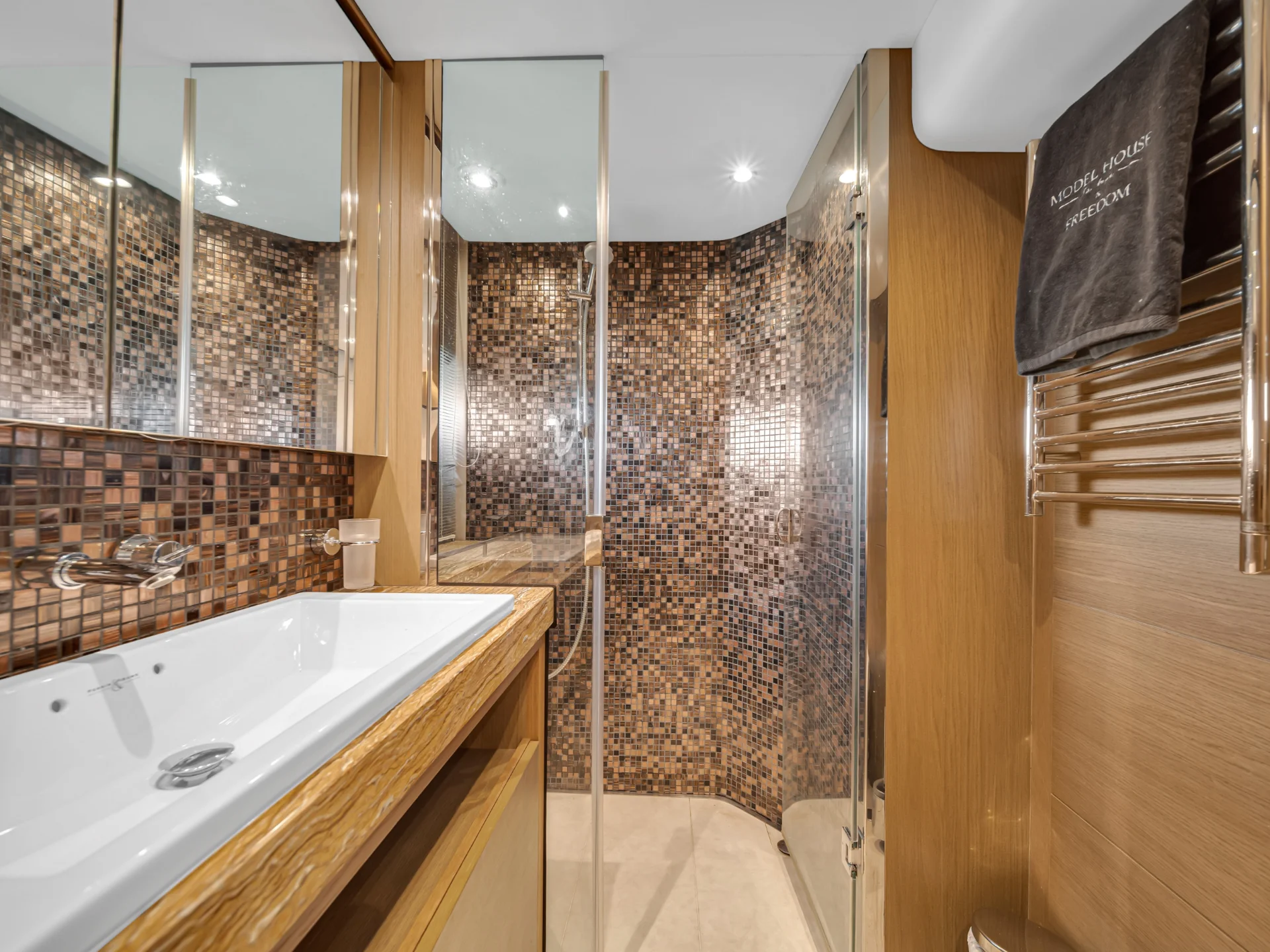 FREEDOM | Princess 88 - Princess