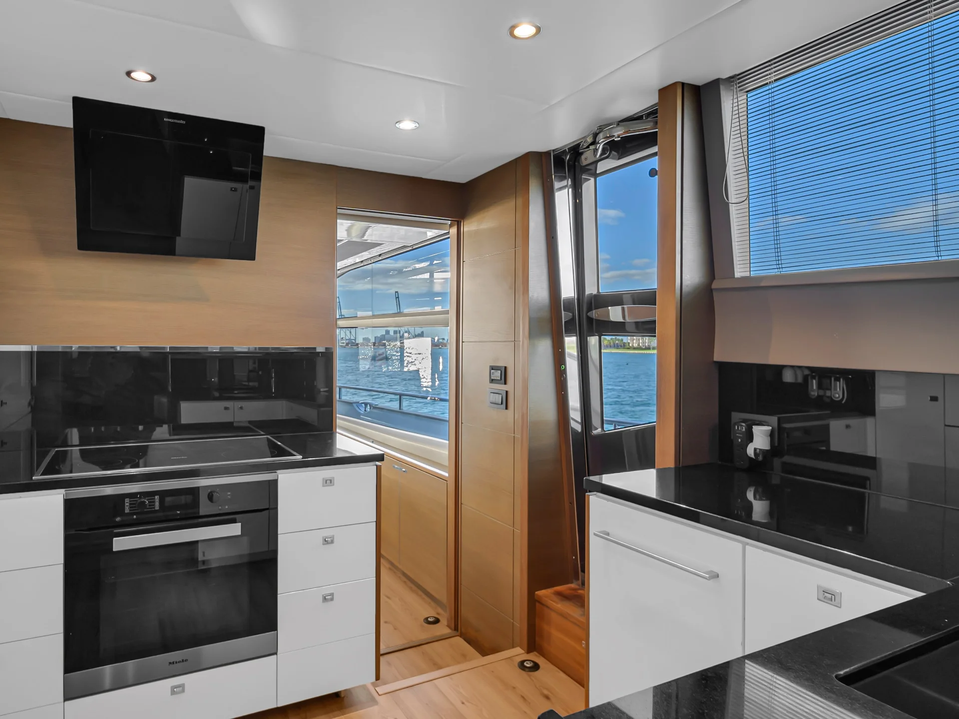 FREEDOM | Princess 88 - Princess