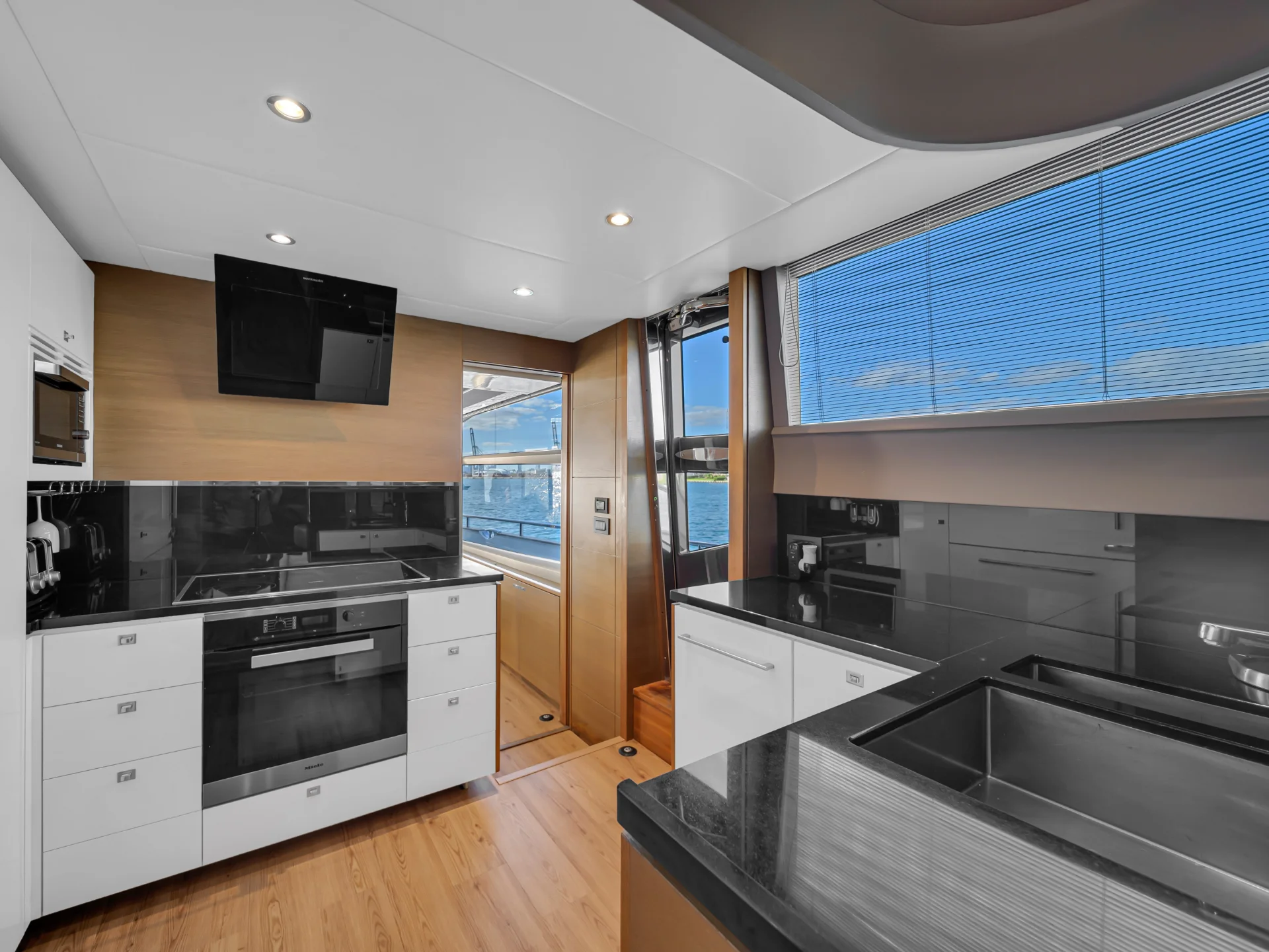 FREEDOM | Princess 88 - Princess