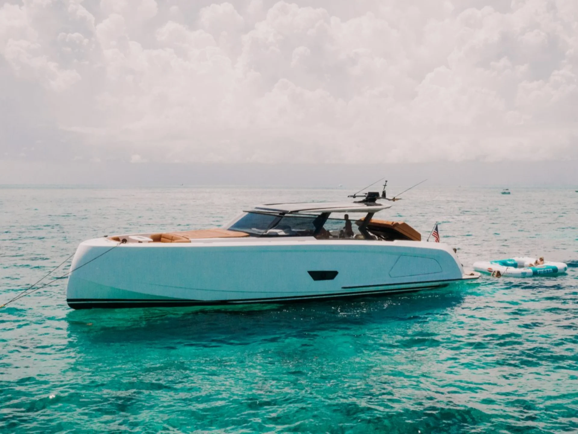 Vanquish VQ58 T-Top - Vanquish