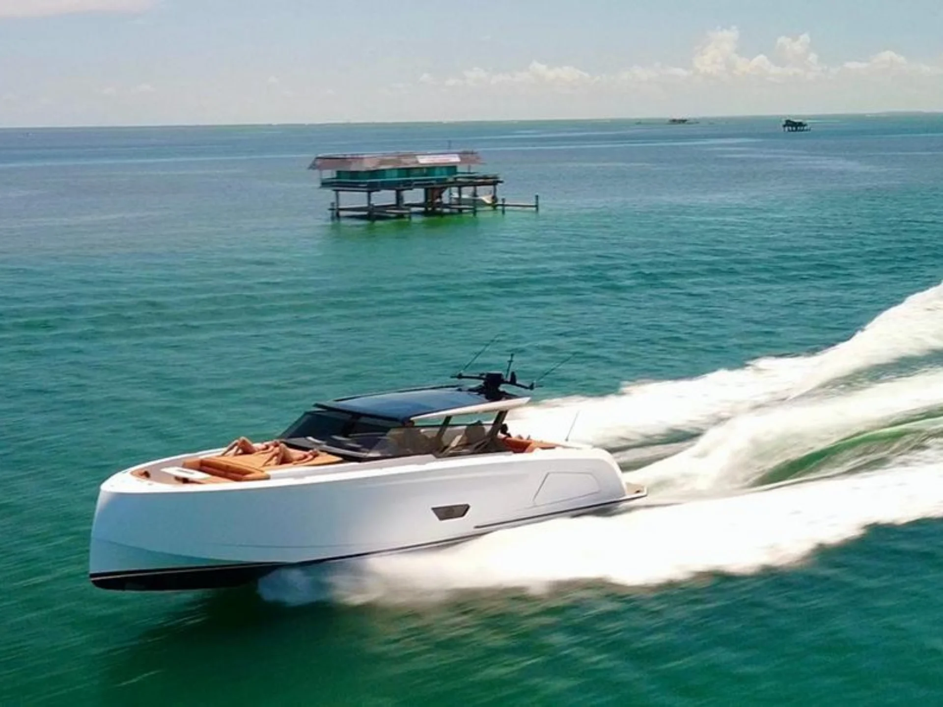 Vanquish VQ58 T-Top - Vanquish