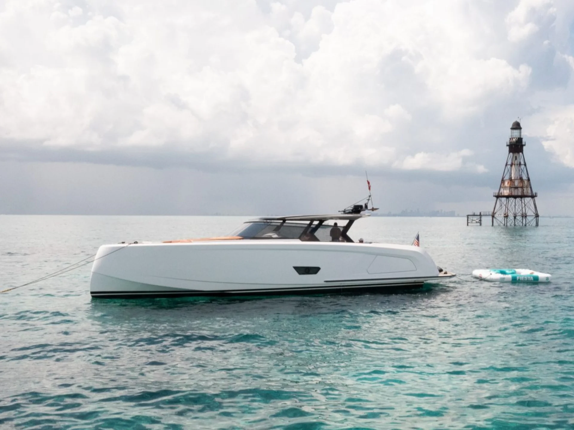 Vanquish VQ58 T-Top - Vanquish