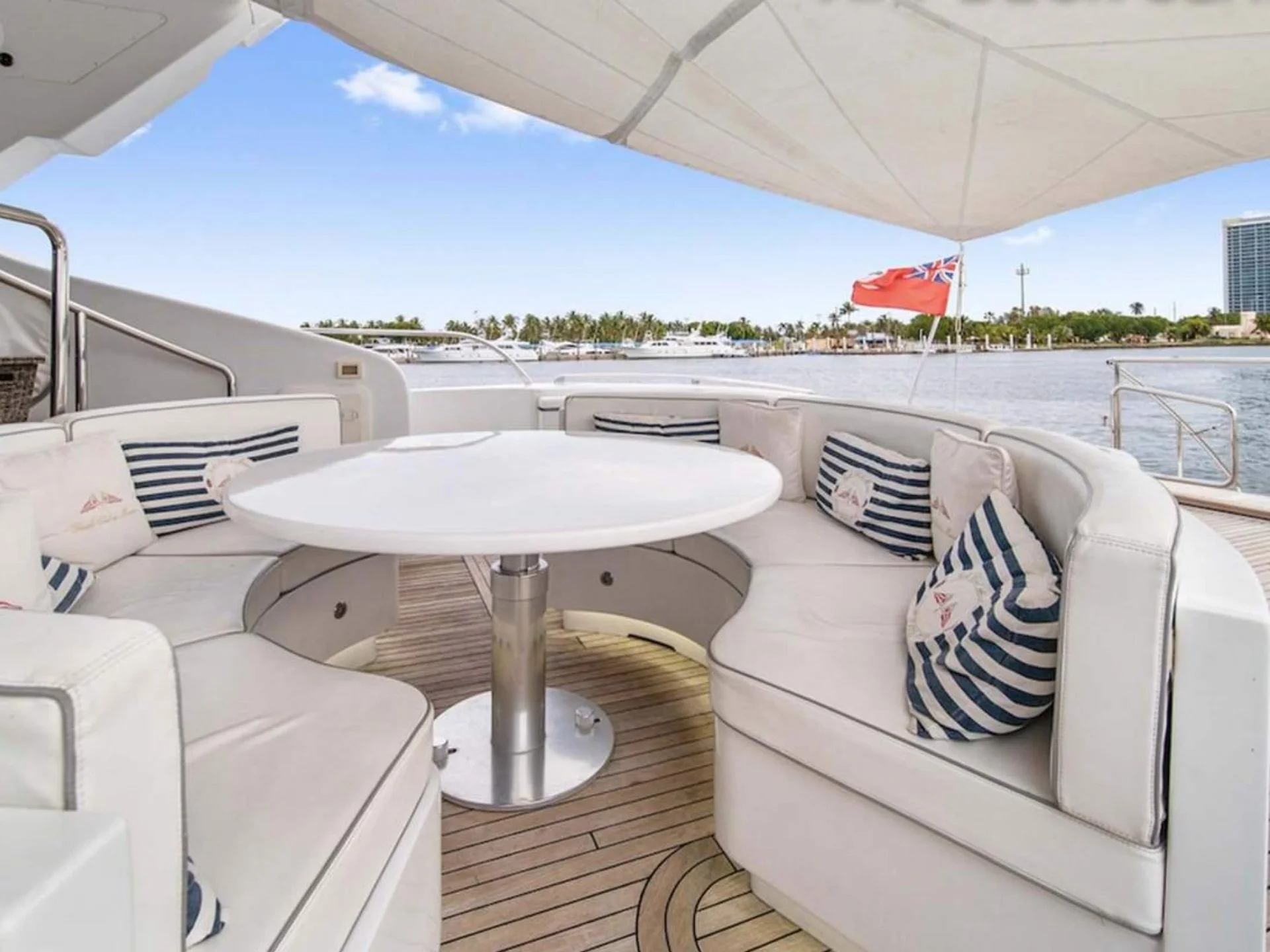 DAYA | Mangusta 105 - Mangusta