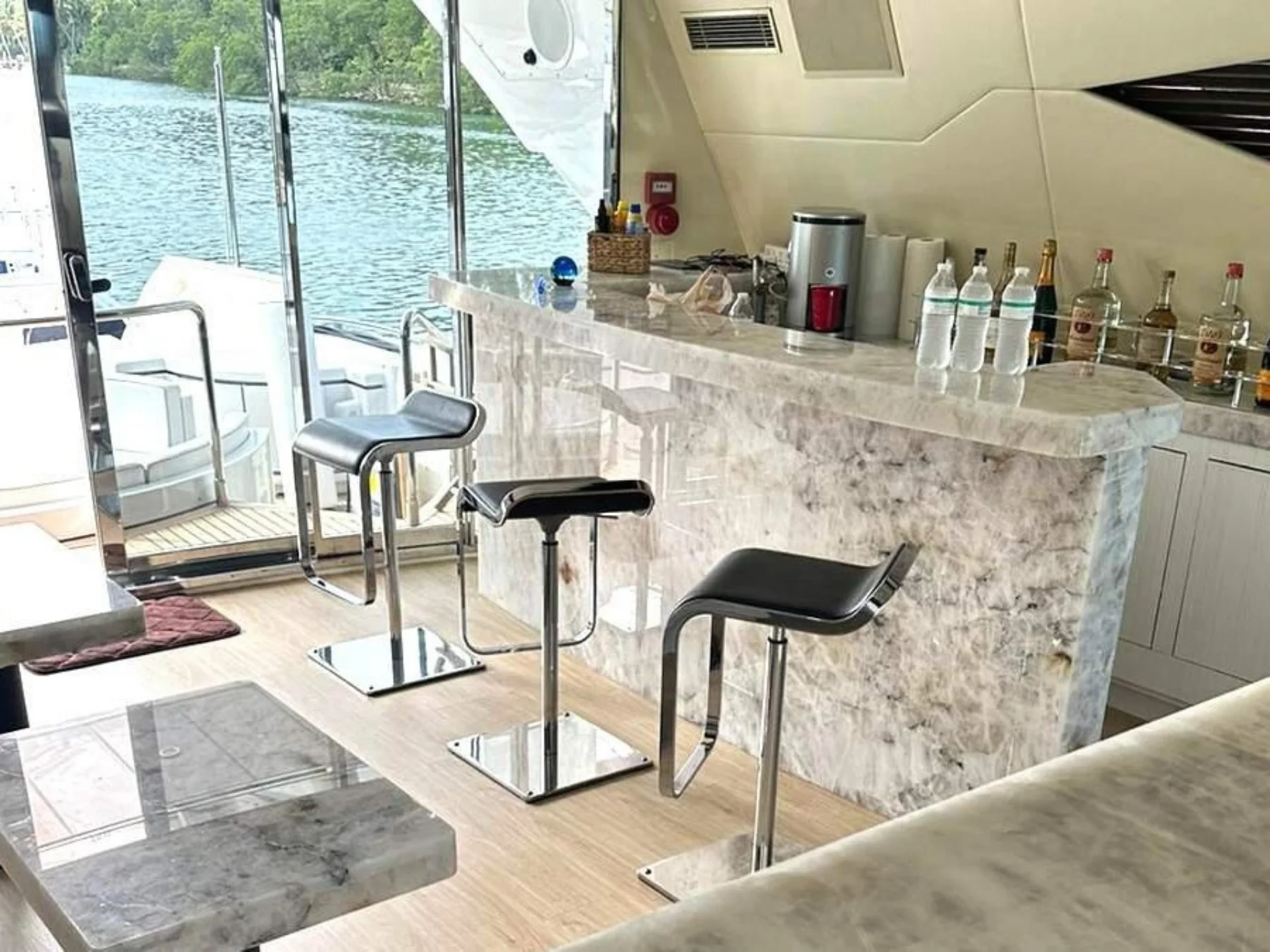 DAYA | Mangusta 105 - Mangusta