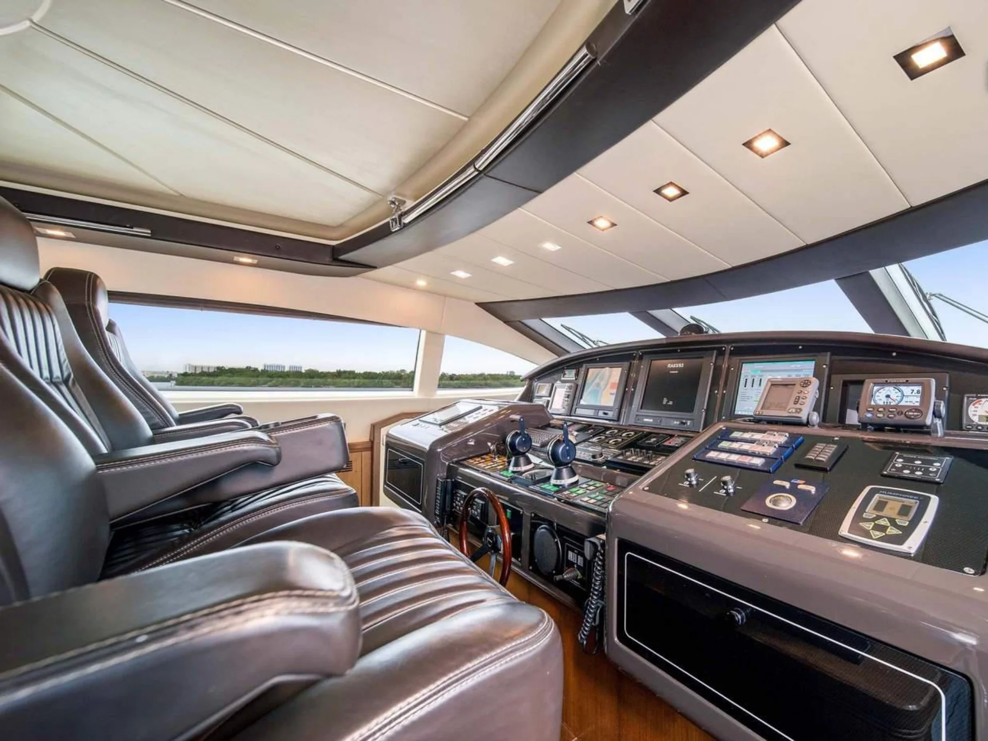 DAYA | Mangusta 105 - Mangusta