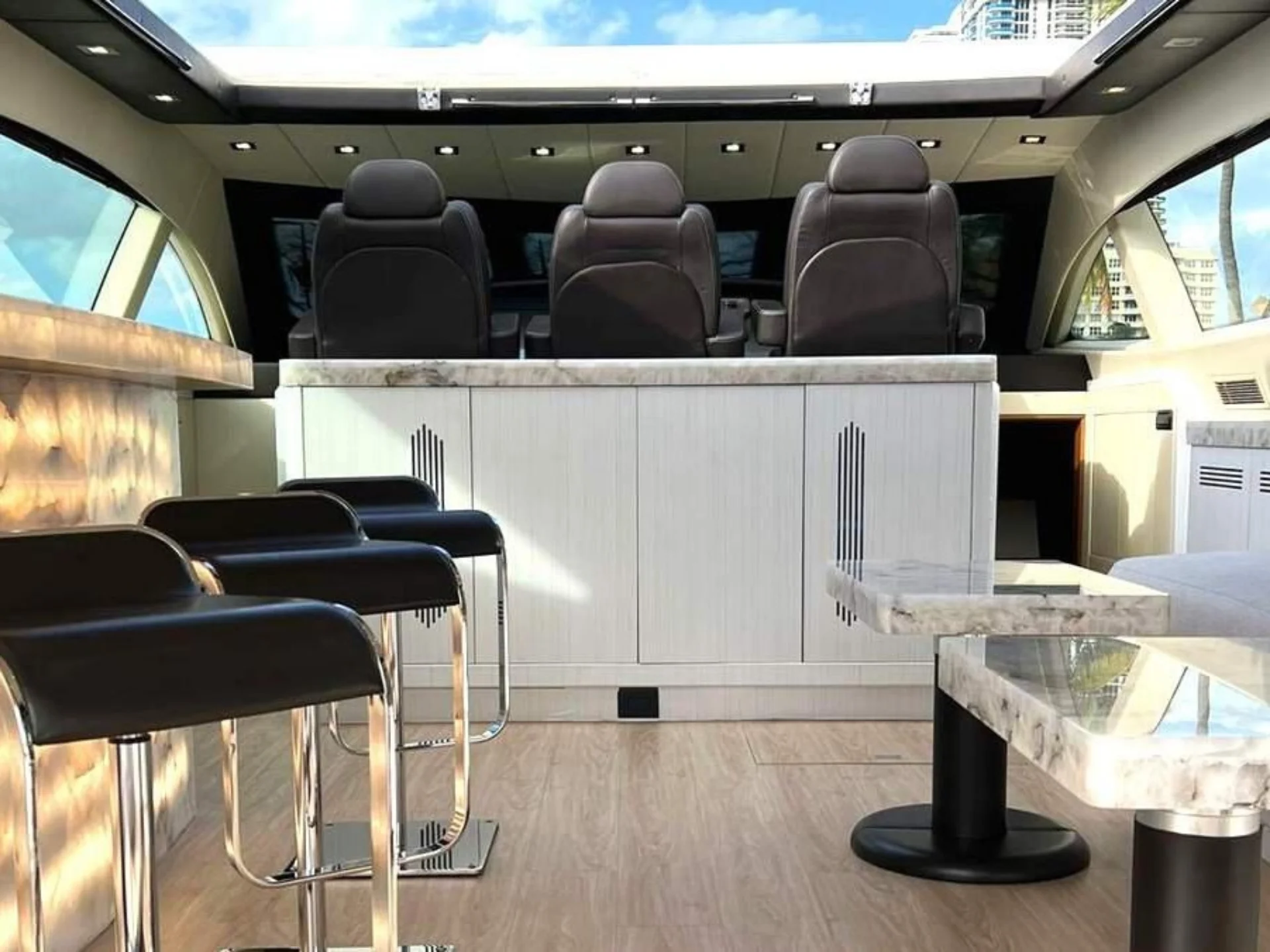 DAYA | Mangusta 105 - Mangusta