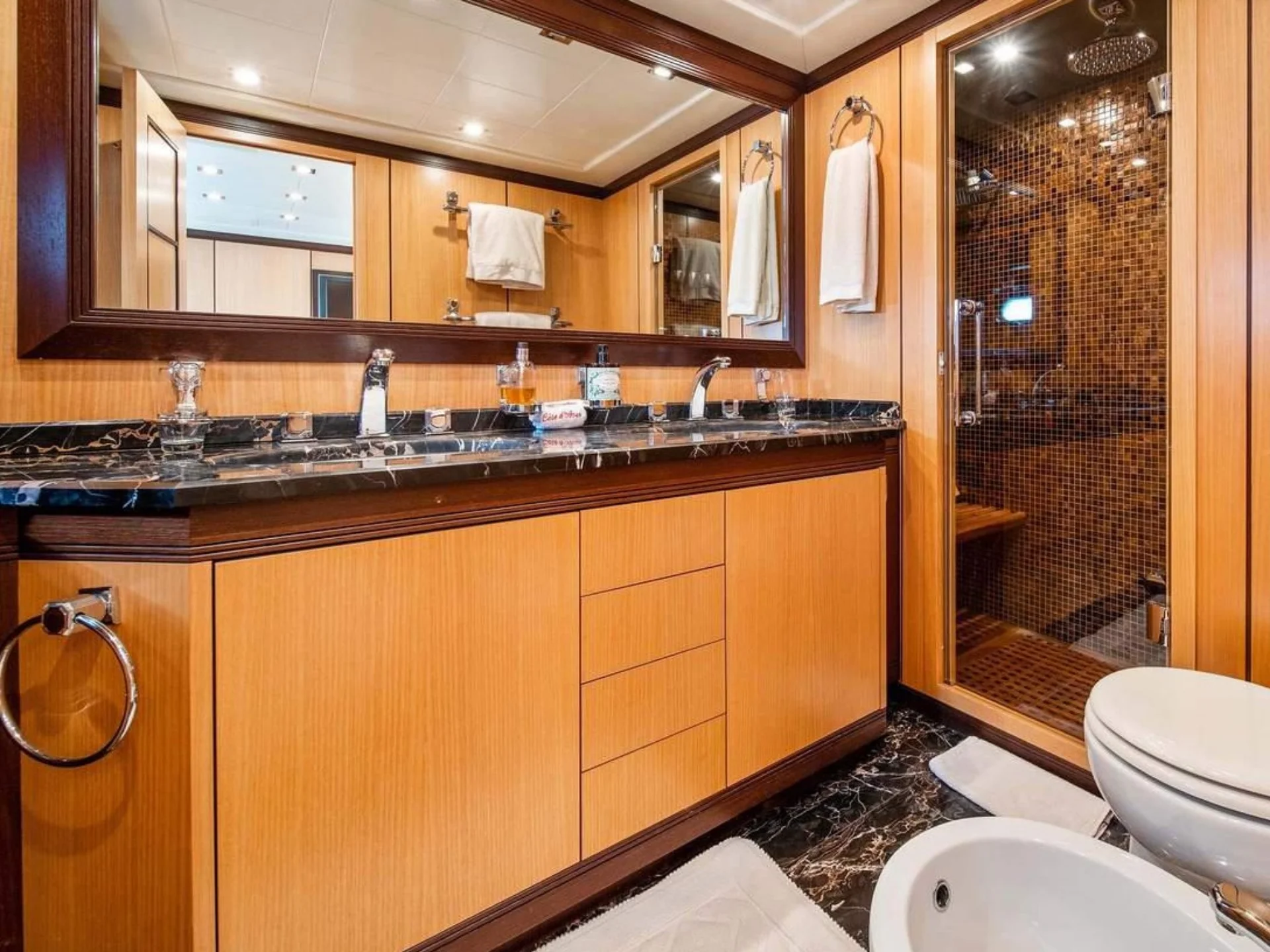 DAYA | Mangusta 105 - Mangusta