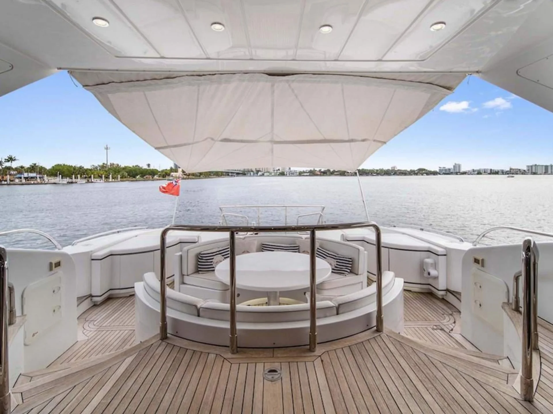 DAYA | Mangusta 105 - Mangusta