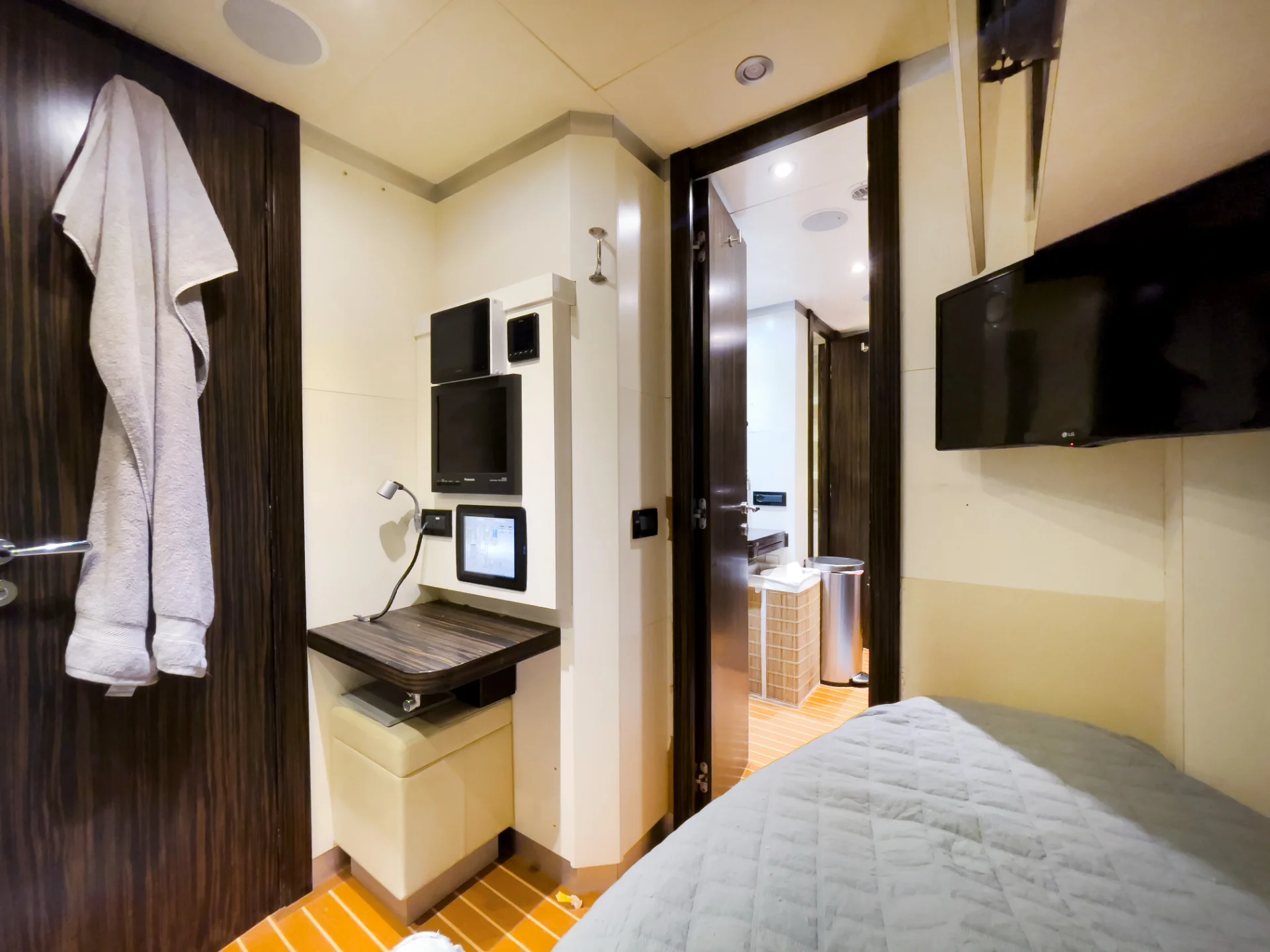 CASUAL | Dominator 100 - Dominator