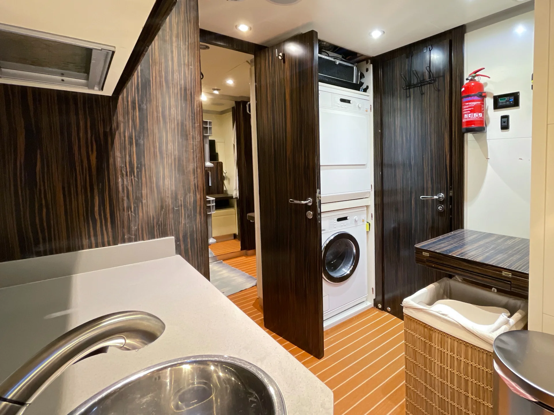 CASUAL | Dominator 100 - Dominator