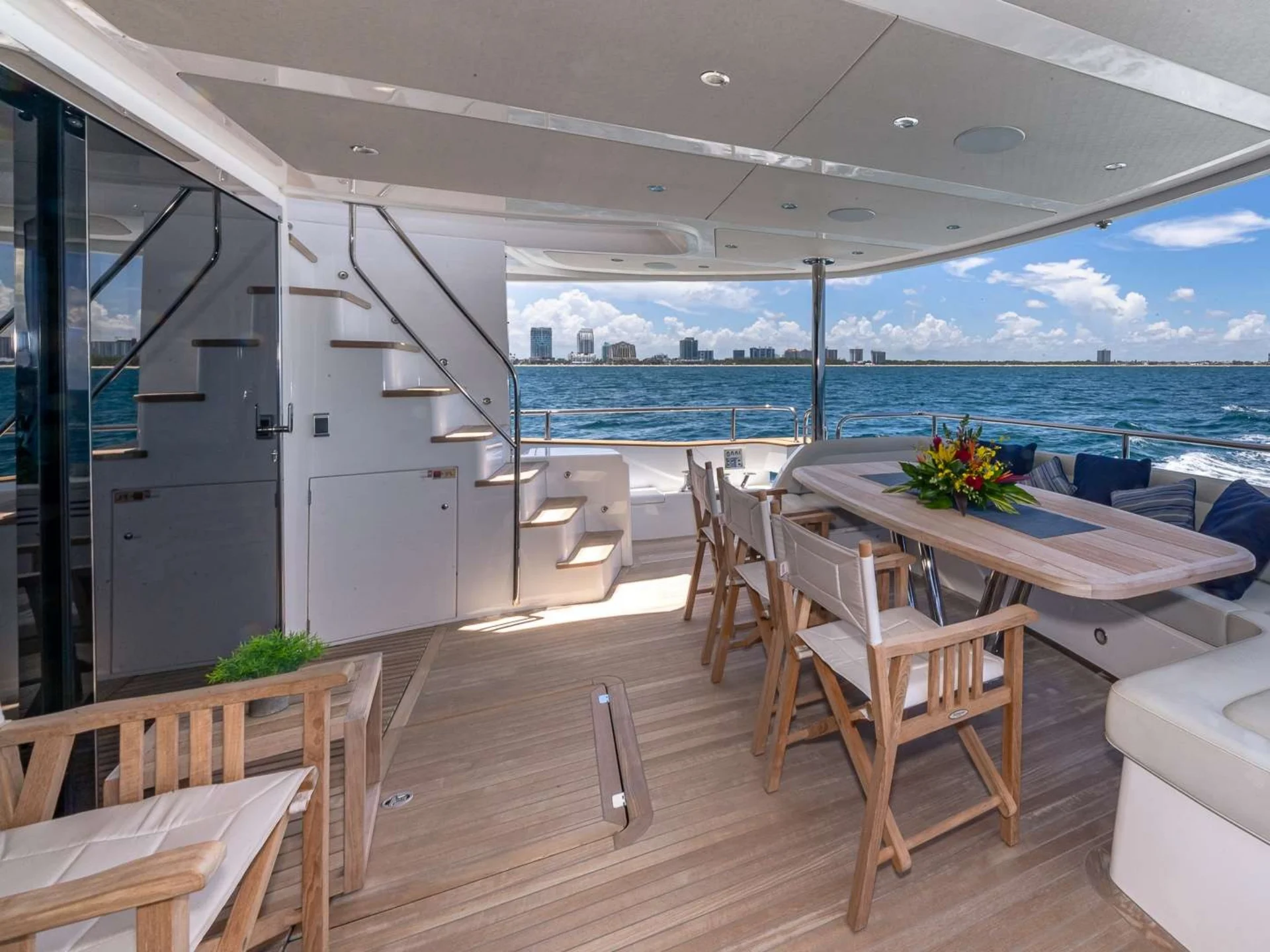 MIRRACLE | Sunseeker 95 - Sunseeker