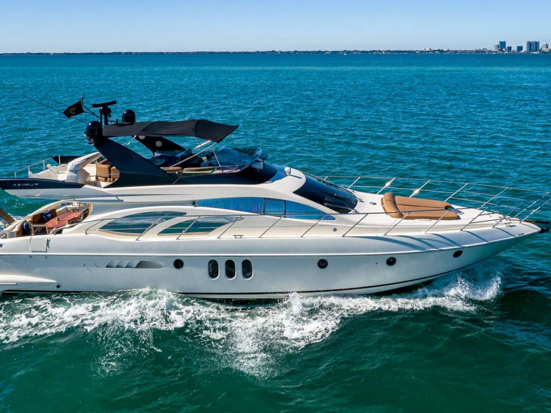 PRICELESS | Azimut 62