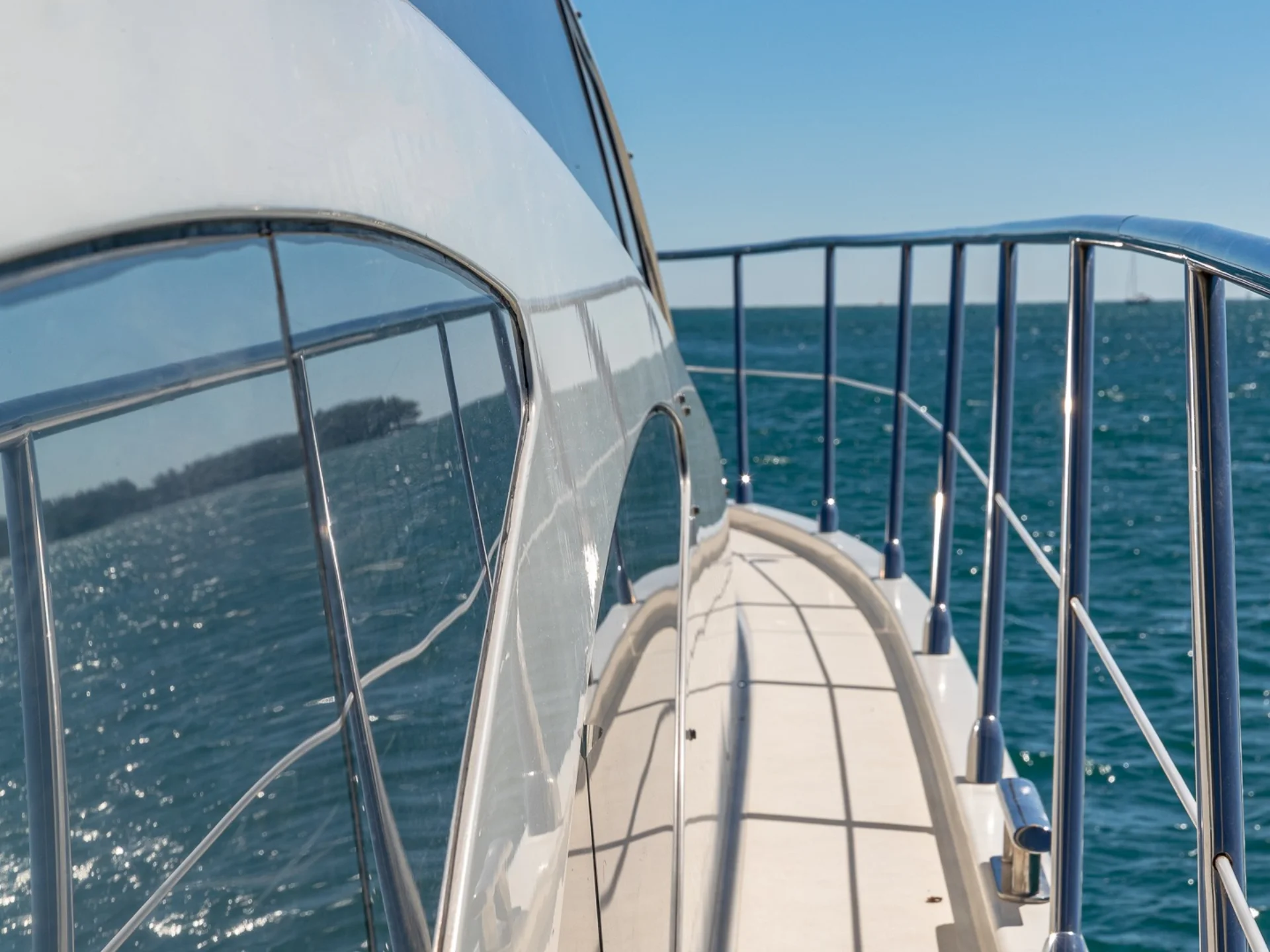 PRICELESS | Azimut 62 - Azimut