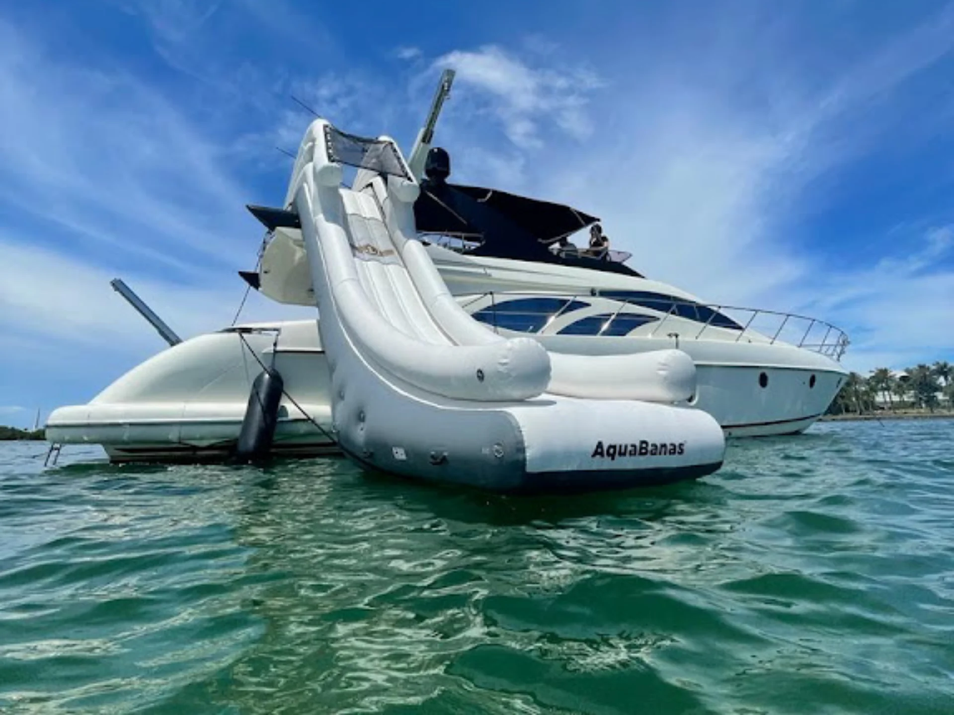 PRICELESS | Azimut 62 - Azimut