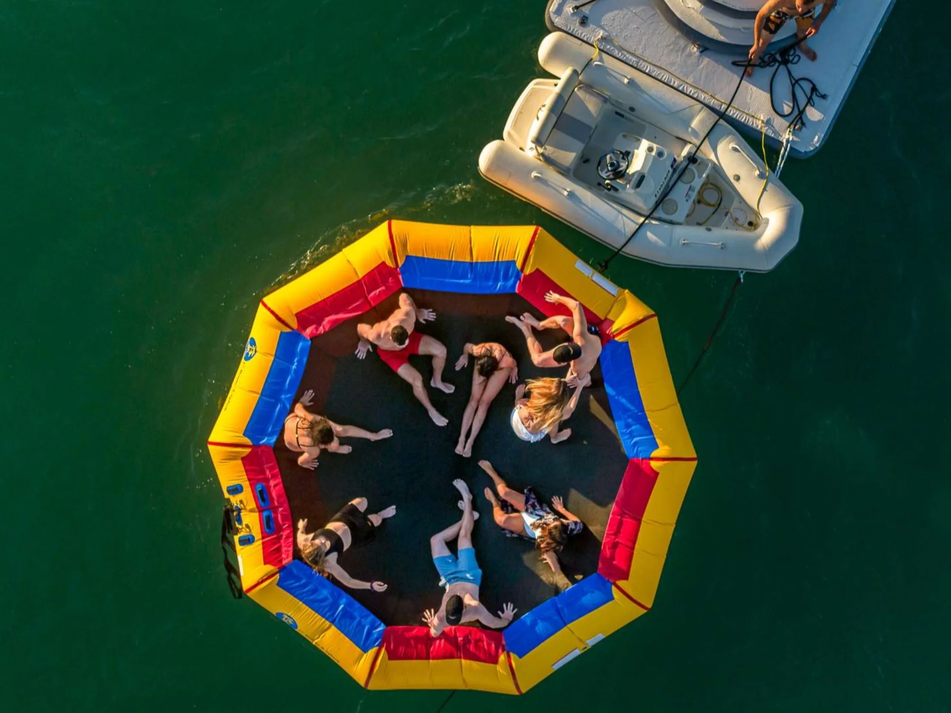 PRICELESS | Azimut 62 - Azimut