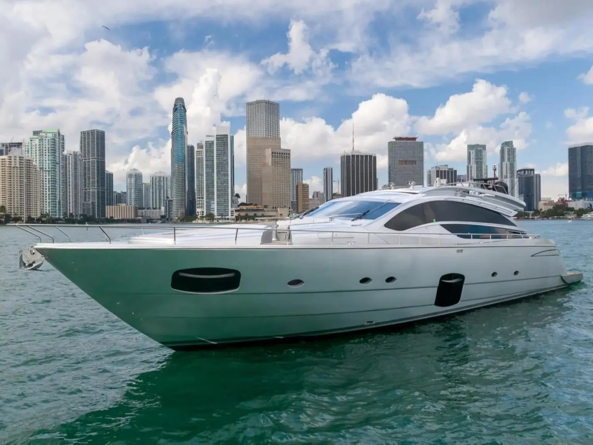 MILAGROS | Pershing 82