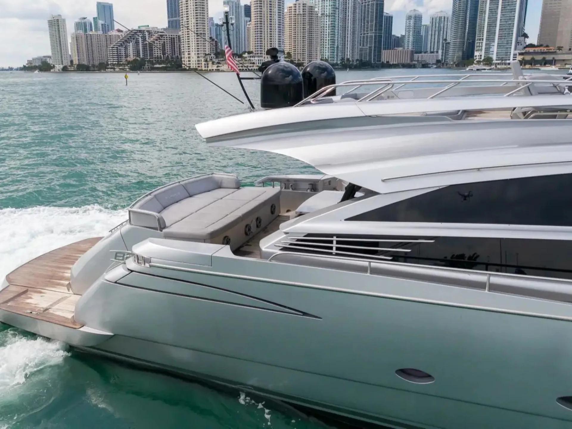 MILAGROS | Pershing 82 - Pershing