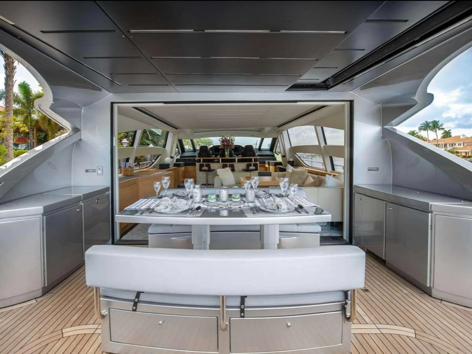 MILAGROS | Pershing 82 - Pershing