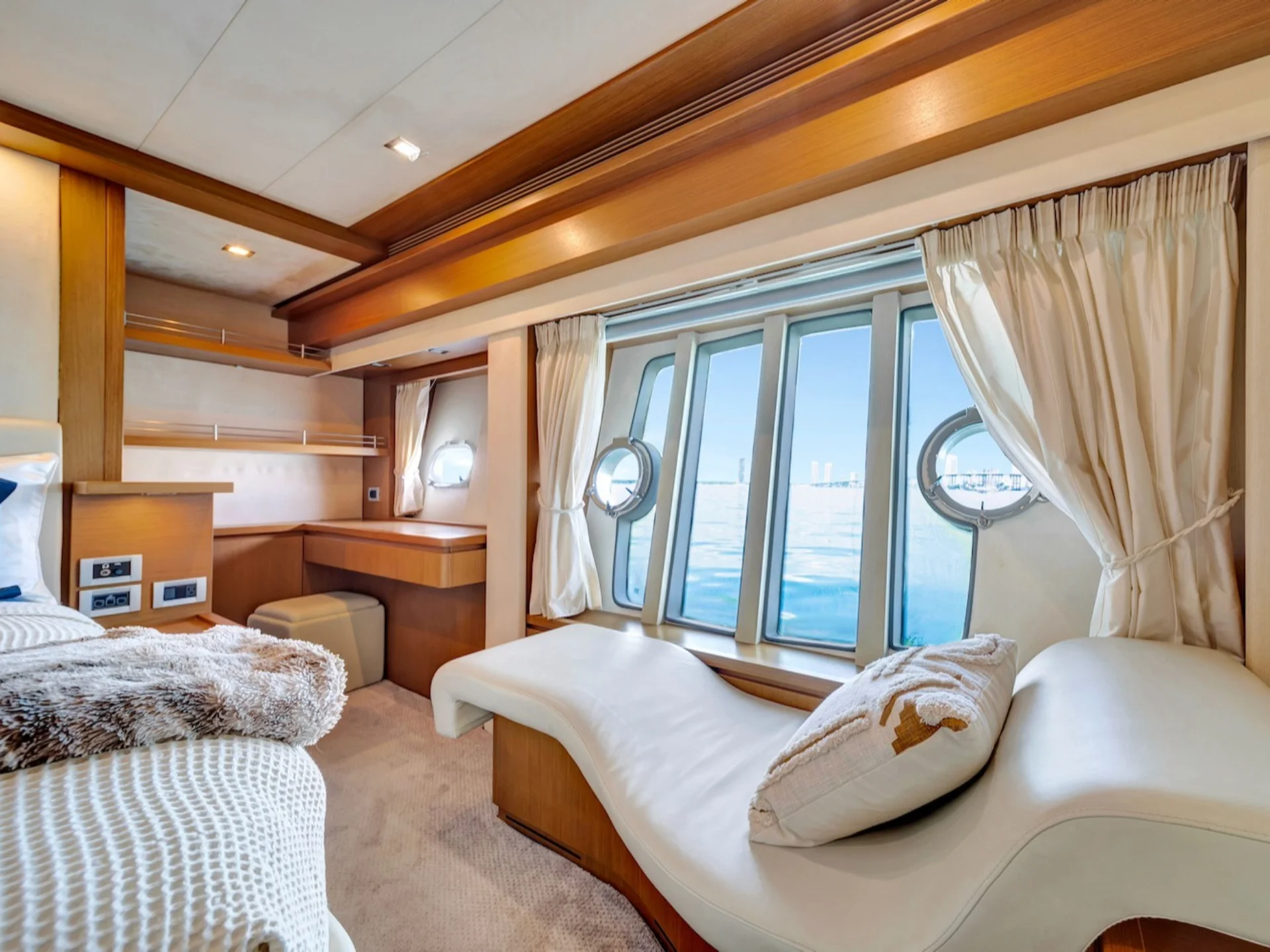 DESTINY | Ferretti 780 Fly - Ferretti