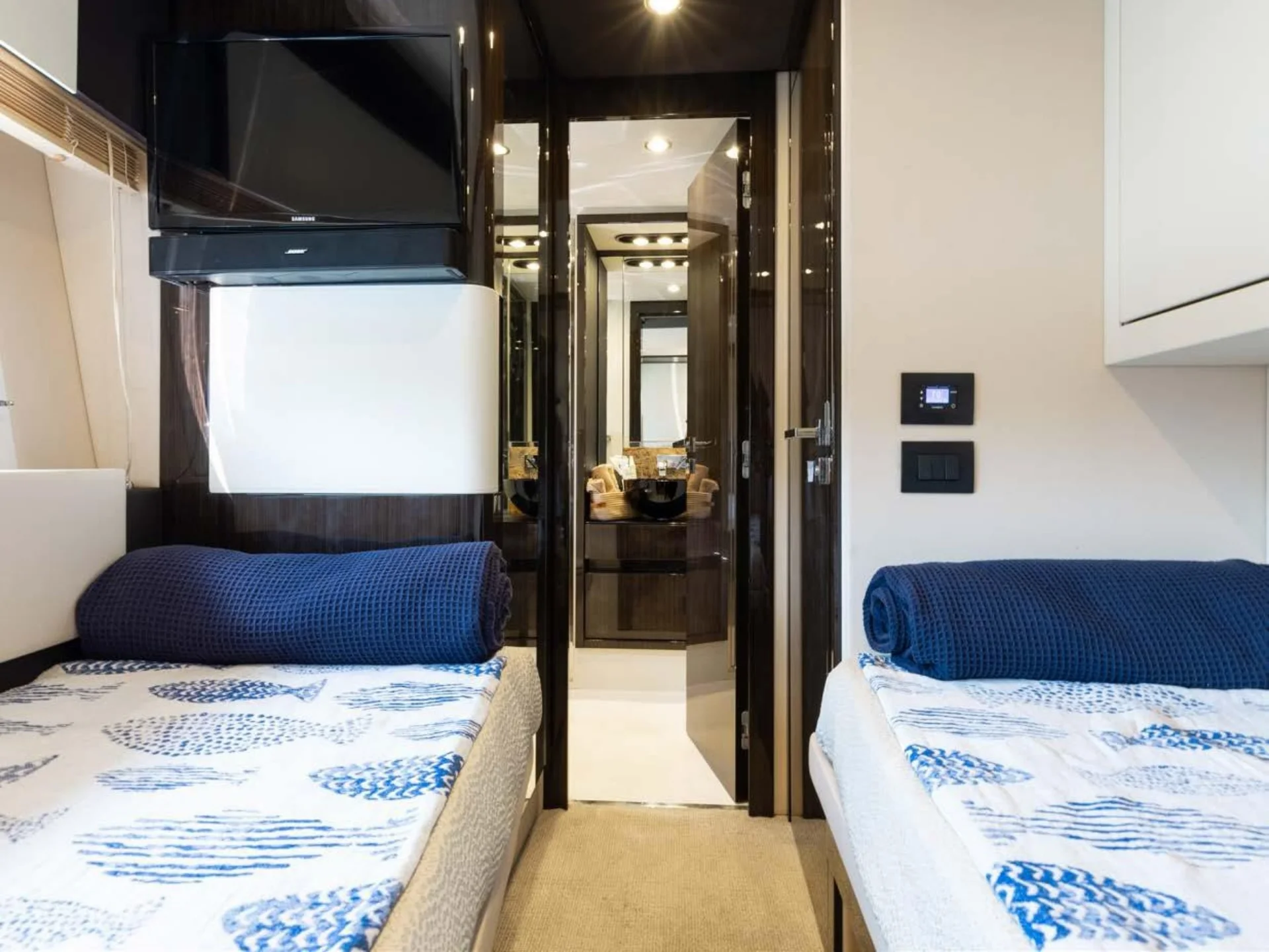 HIGH MAINTENANCE | Azimut 77S - Azimut