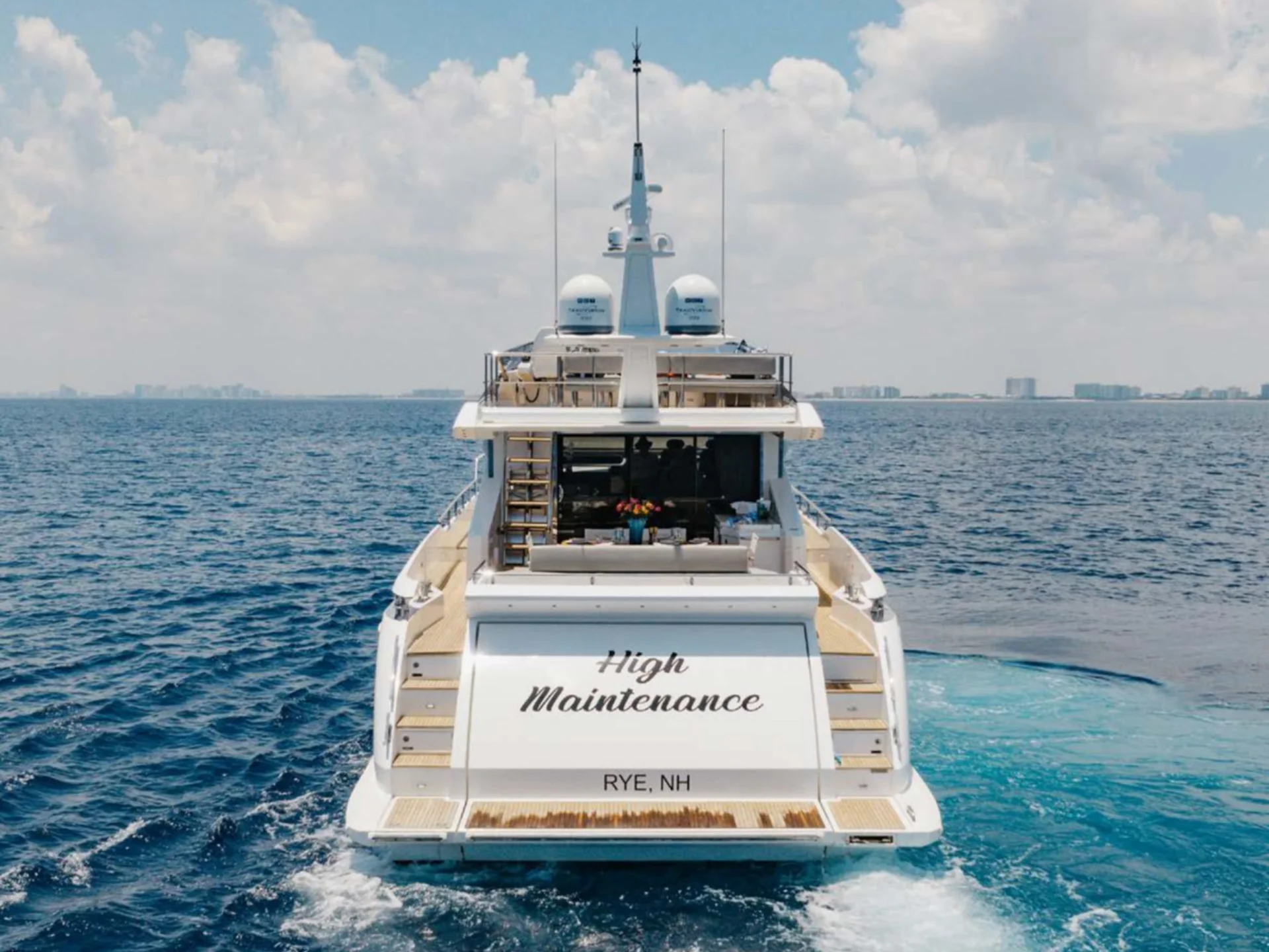 HIGH MAINTENANCE | Azimut 77S - Azimut