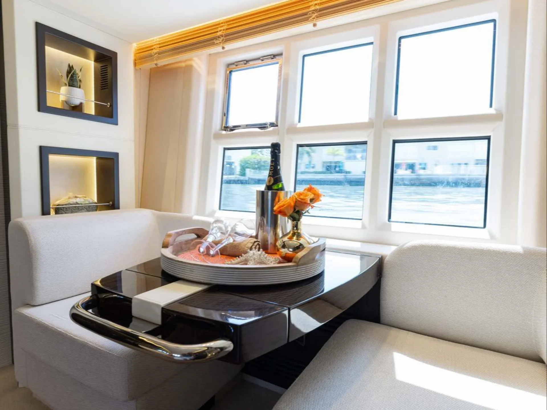 HIGH MAINTENANCE | Azimut 77S - Azimut