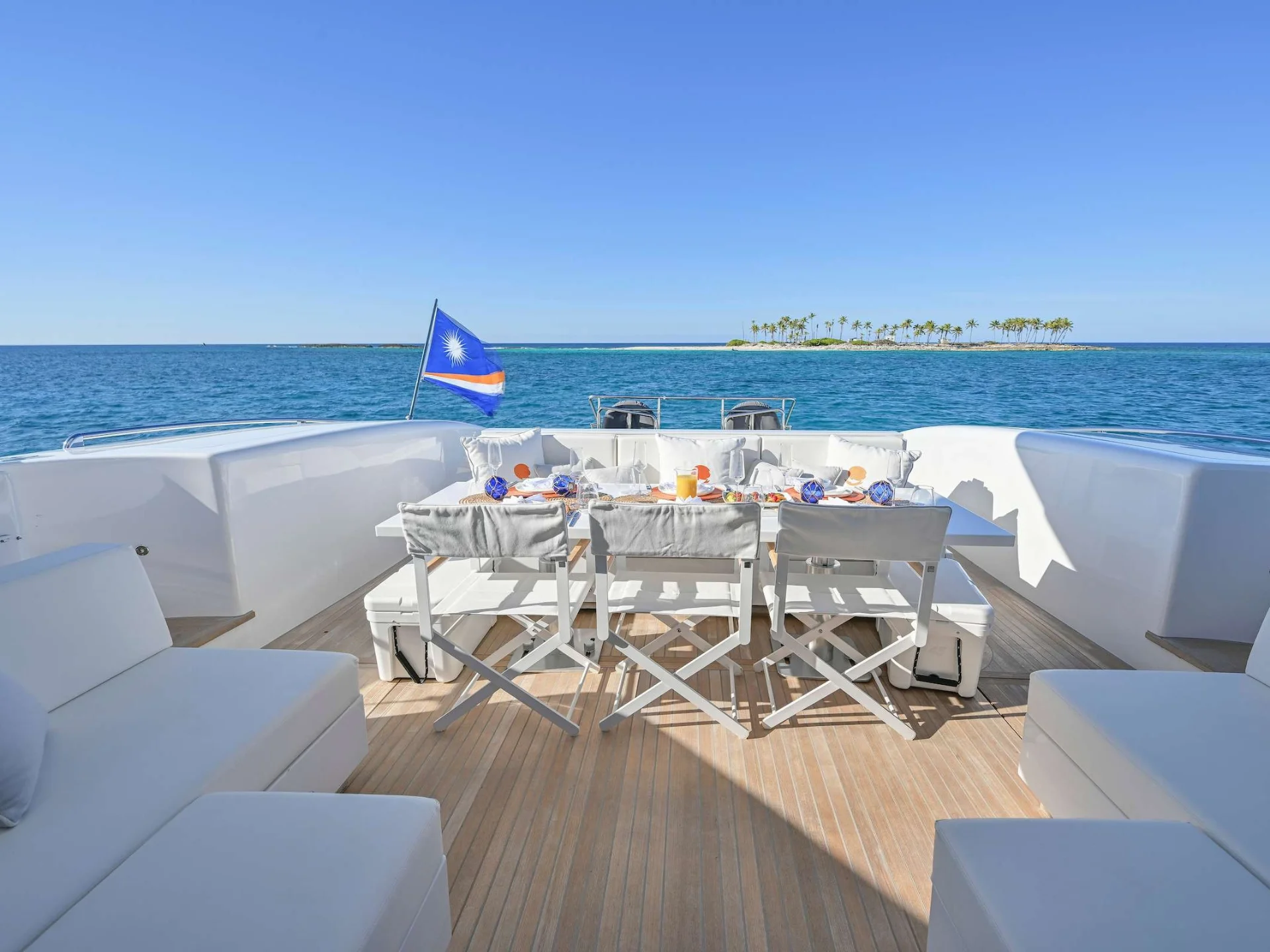 TOTAL | Mangusta 108 - Mangusta