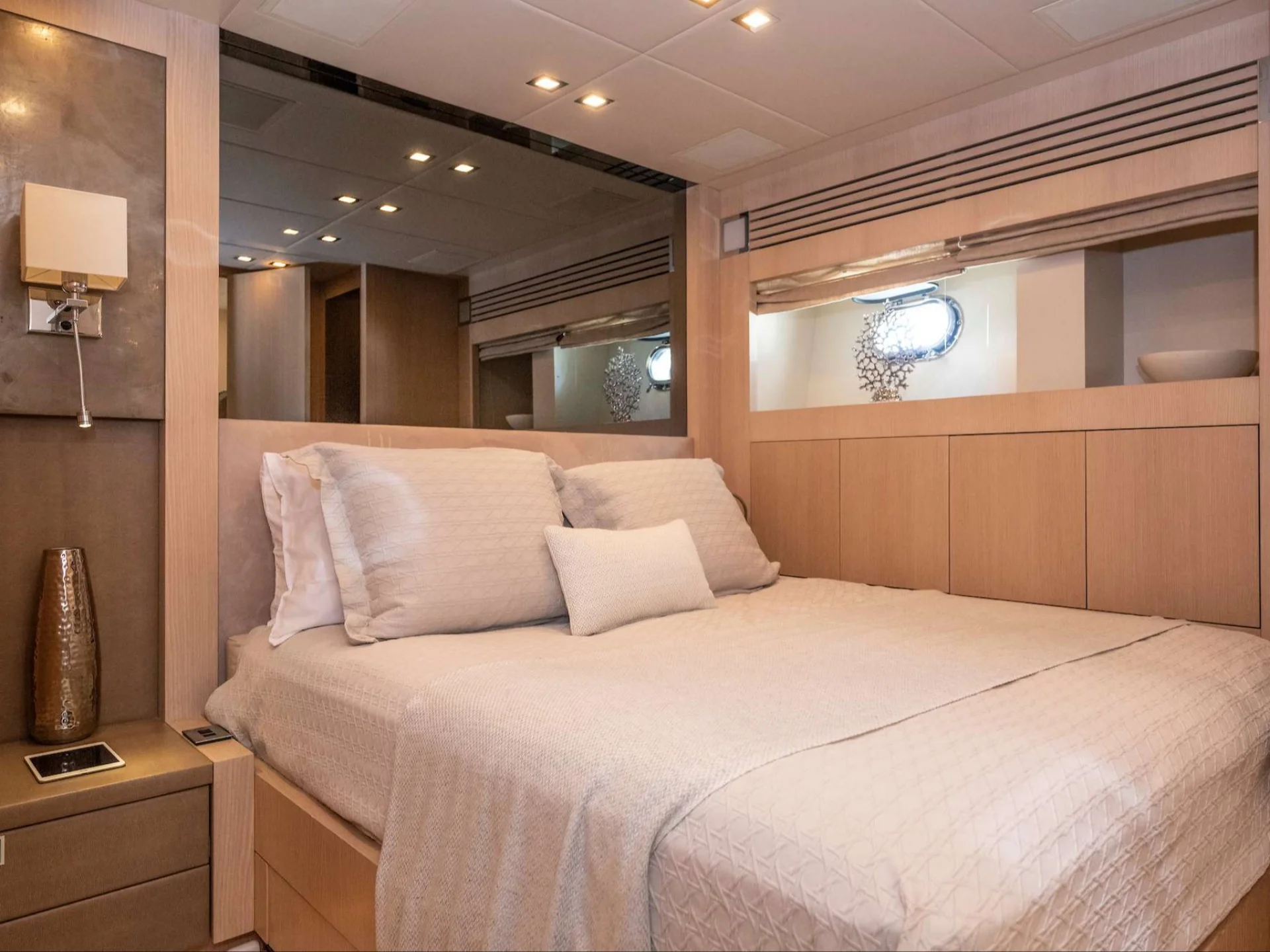 TOTAL | Mangusta 108 - Mangusta