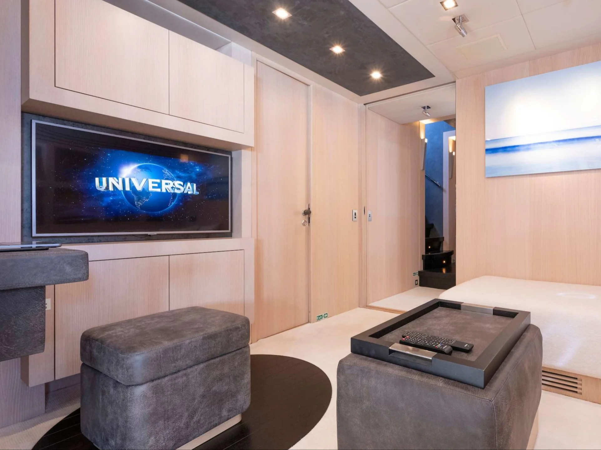 TOTAL | Mangusta 108 - Mangusta