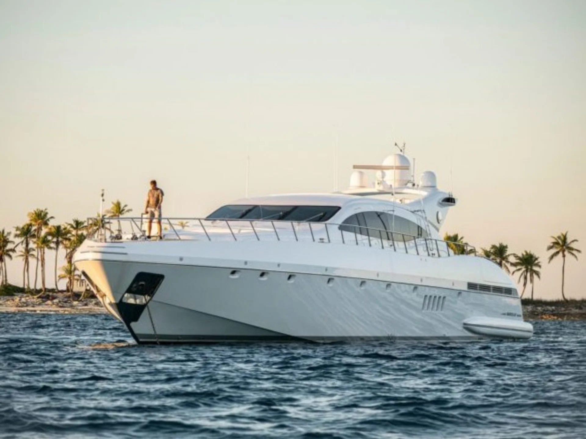 TOTAL | Mangusta 108 - Mangusta