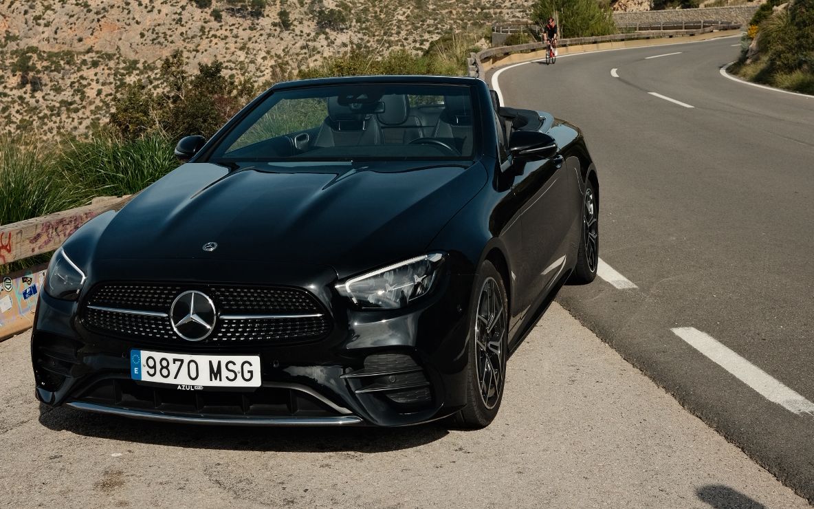 Mercedes-Benz E-Class Cabriolet dans la Serra de Tramuntana
