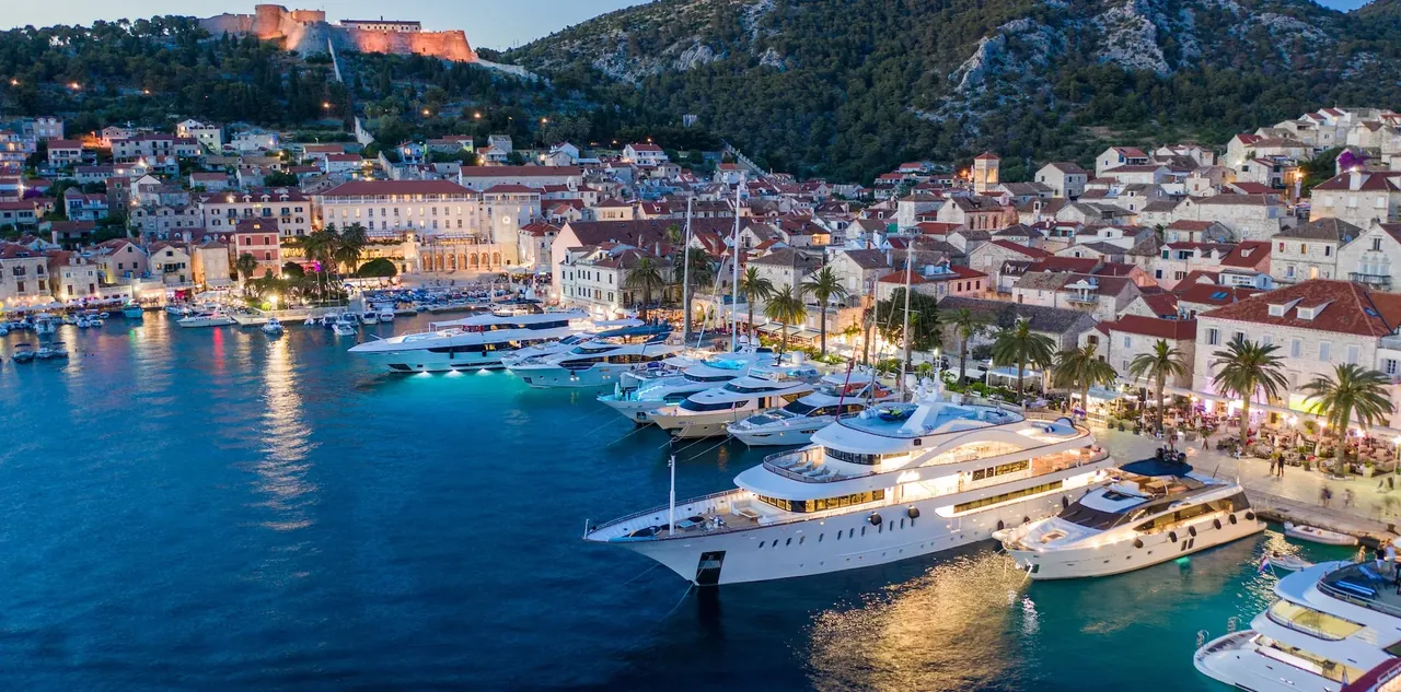 Monaco Grand Prix by Superyacht: The Definitive Guide