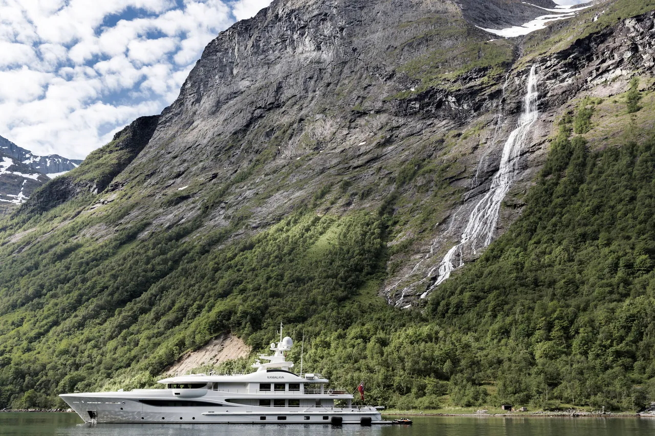 The Rise of Explorer Yacht Charters: Adventure Beyond the Ordinary