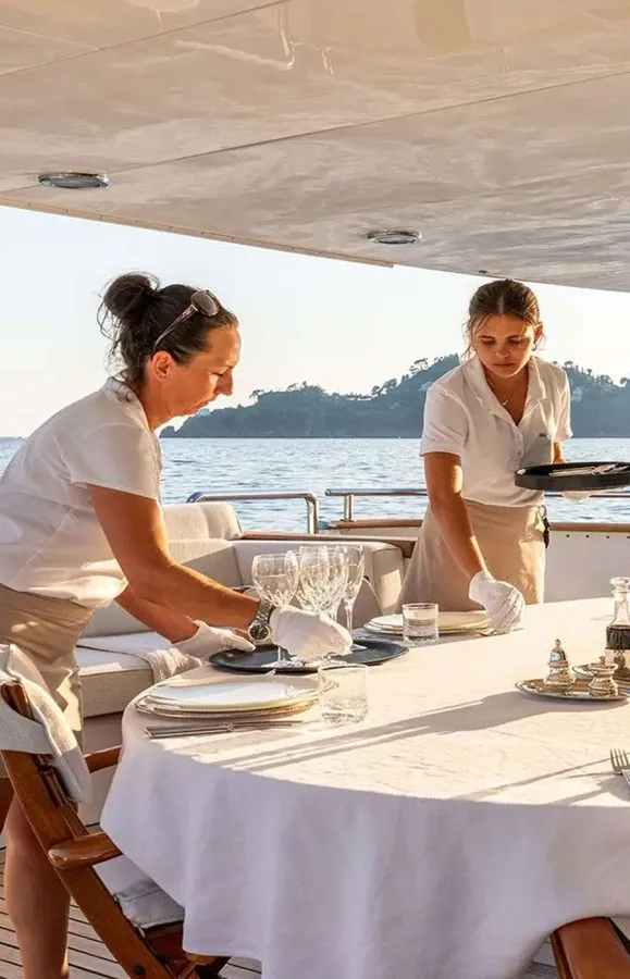 What Makes a Great Charter Crew