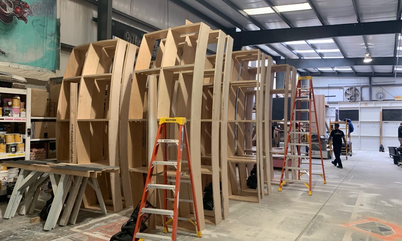 "The Egg" Showroom, Currey & Company - Image 3