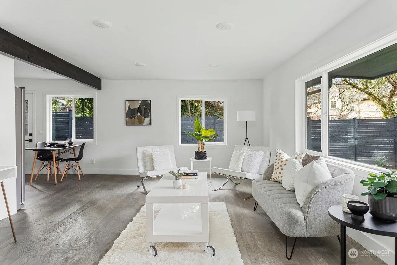 4221 1/2 Sw Myrtle St , WA 98136 - Interior/Exterior view 3